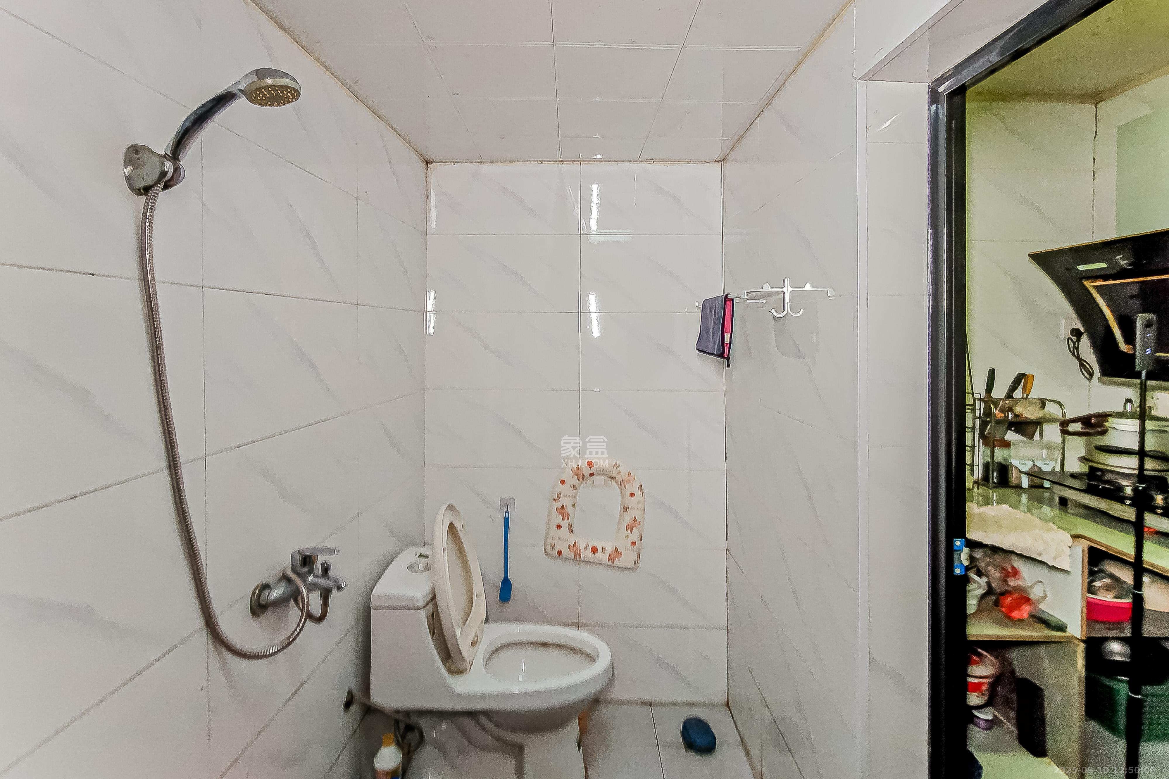 上碧湘街散盘  1室1厅1卫    55.0万 上碧湘街散盘  1室1厅1卫    55.0万卫生间