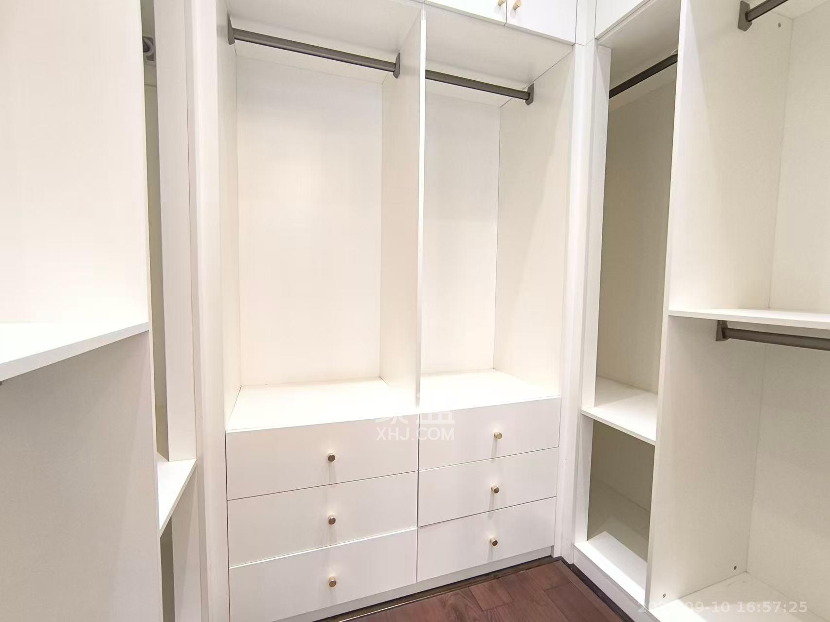 保利天禧C区 4室2厅2卫 8000.0元/月 保利天禧C区 4室2厅2卫 8000.0元/月室内图