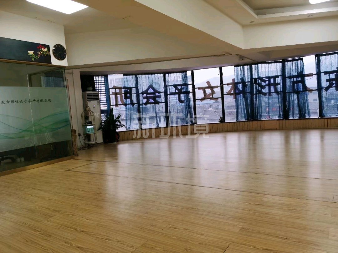 中商广场 1室1厅1卫 6600.0元/月 中商广场 1室1厅1卫 6600.0元/月室内图