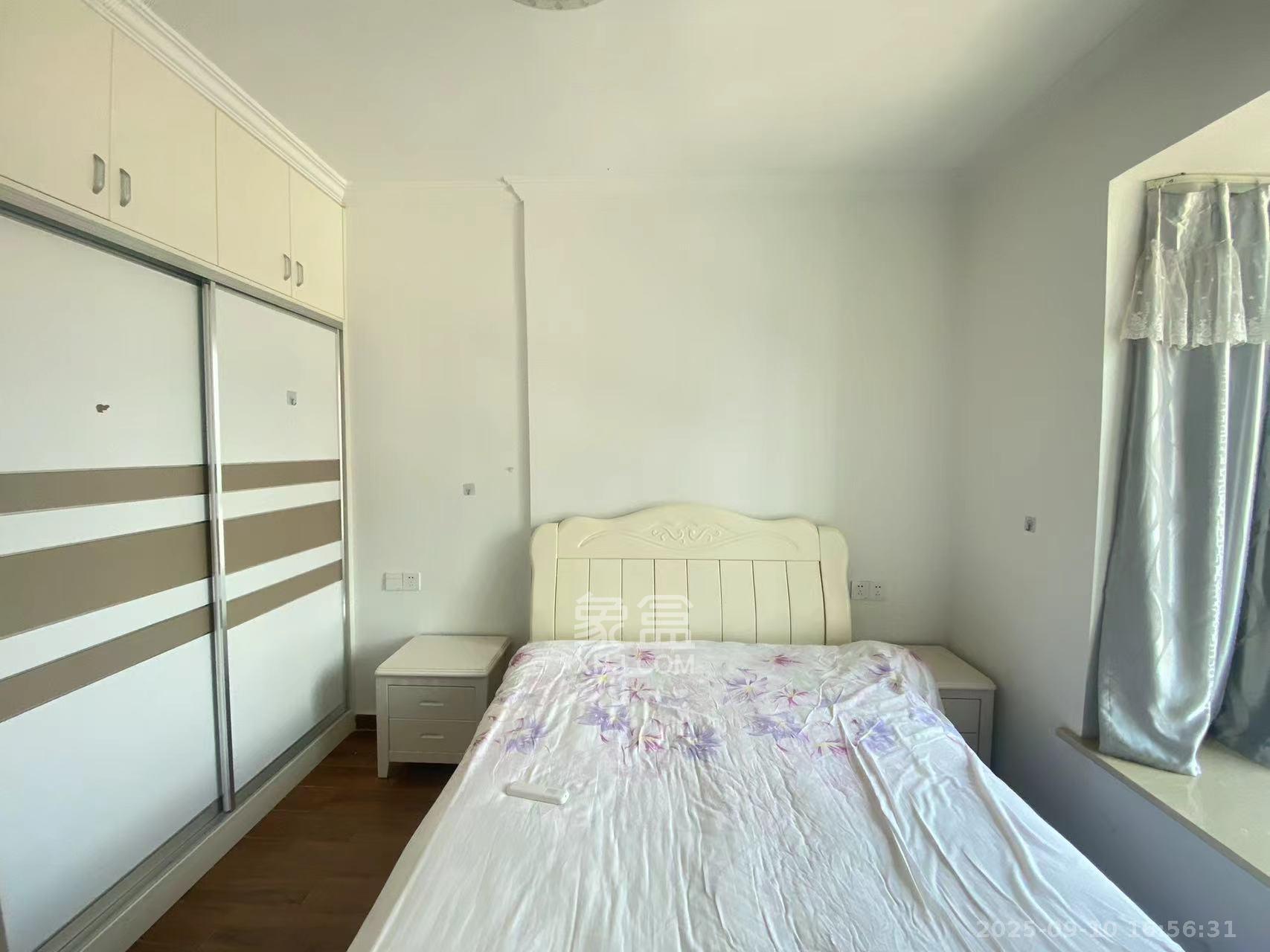 新城新世界一二三期 3室2厅1卫 3000.0元/月 新城新世界一二三期 3室2厅1卫 3000.0元/月室内图