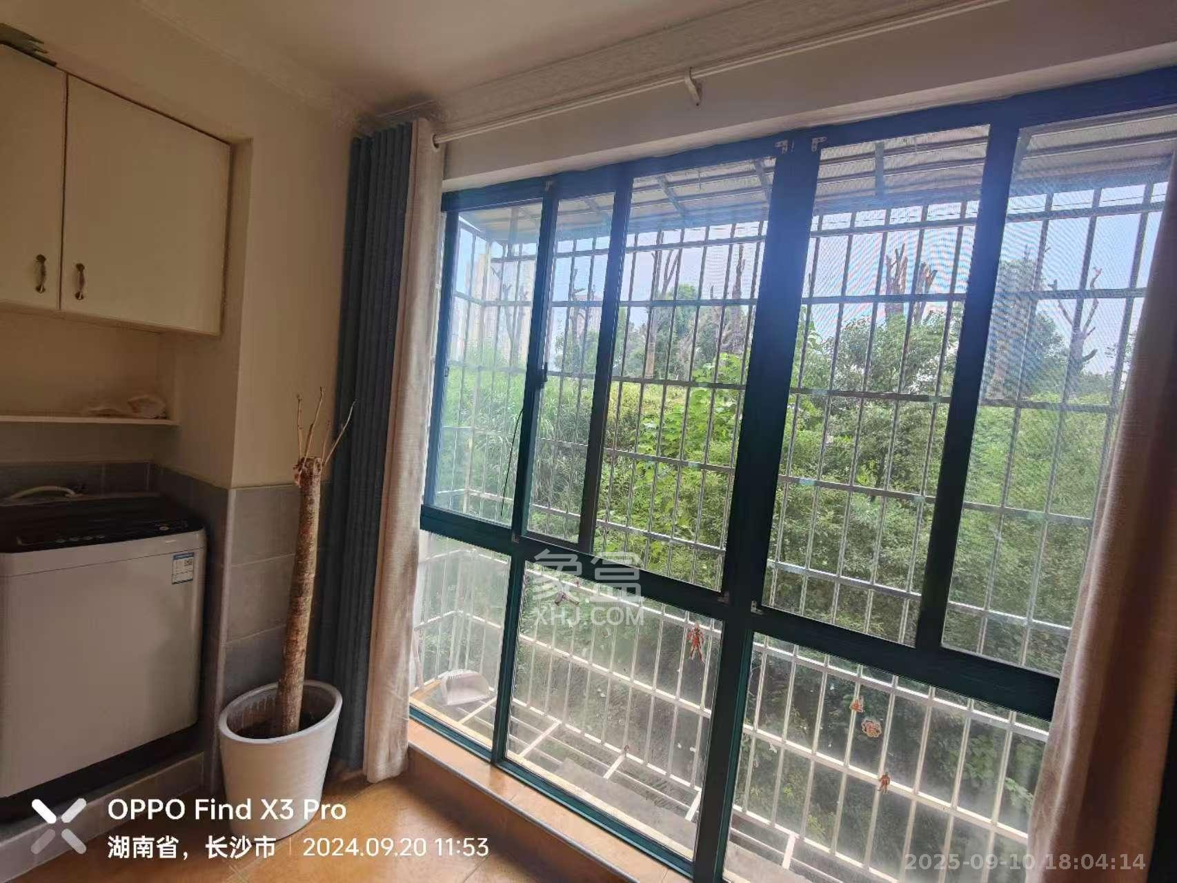 城西公寓(西城门第)  2室2厅1卫    2500.0元/月 城西公寓(西城门第)  2室2厅1卫    2500.0元/月室内图