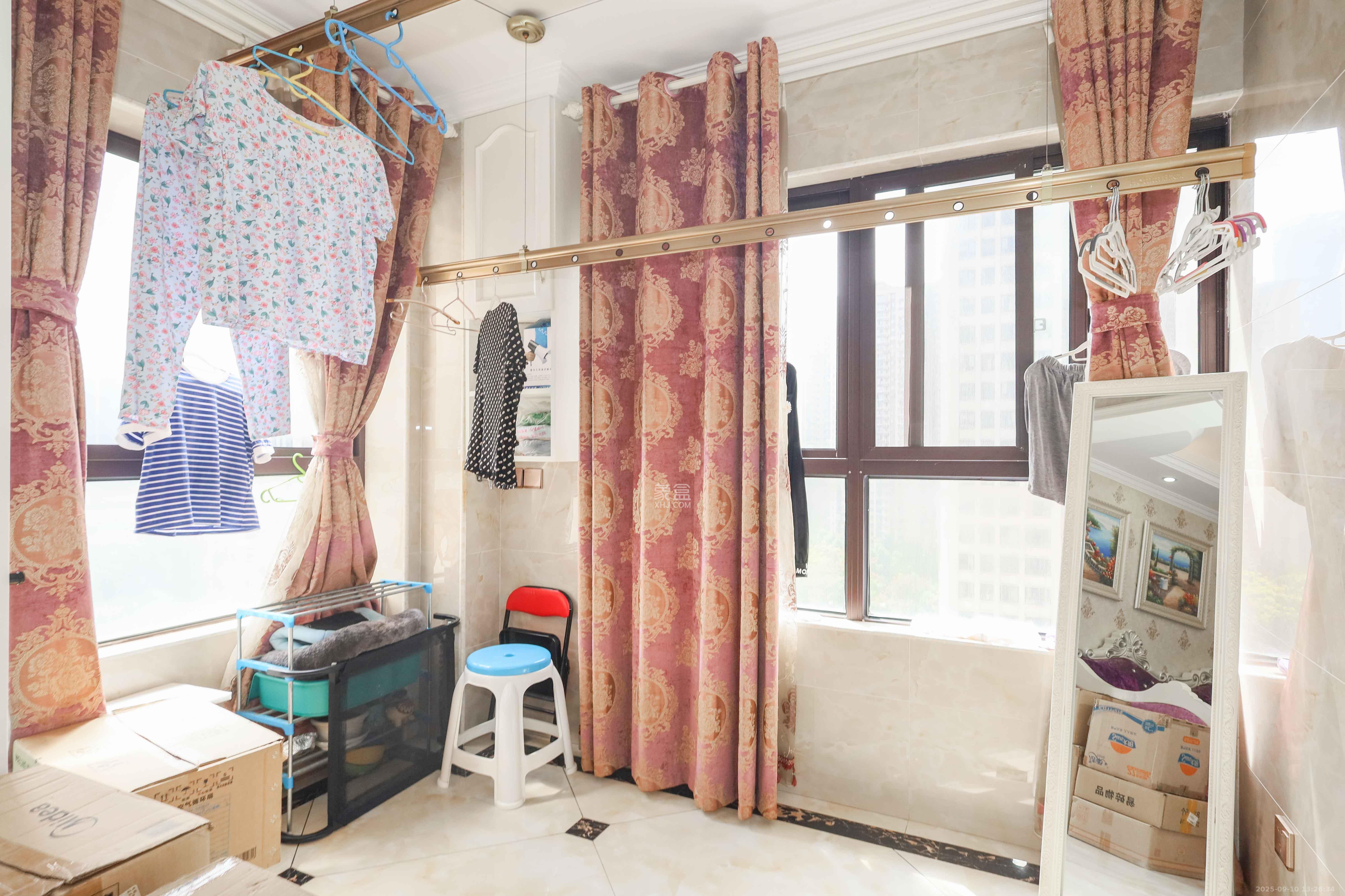 惠天然梅岭国际  3室2厅1卫    98.8万阳台