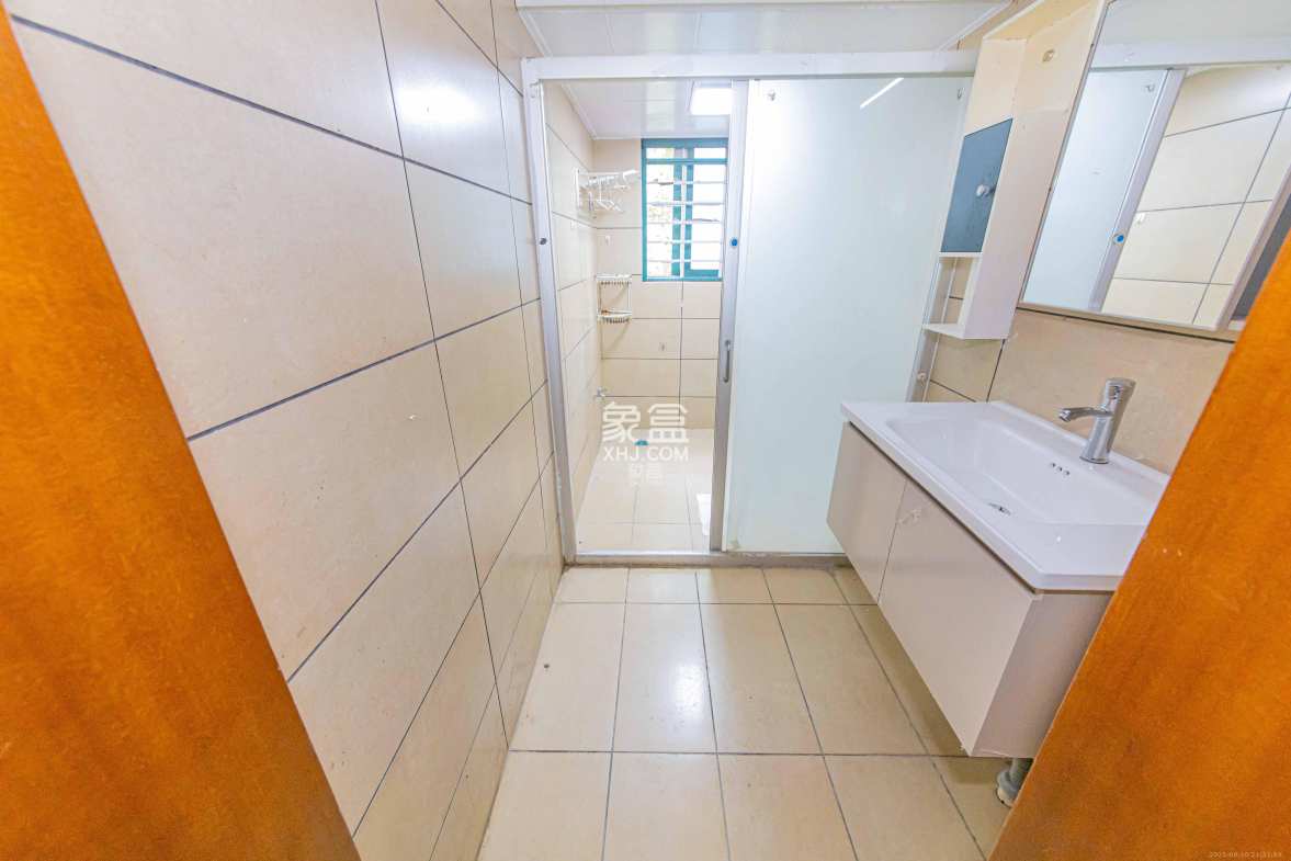 富景园  3室2厅1卫    106.0万 富景园  3室2厅1卫    106.0万卫生间