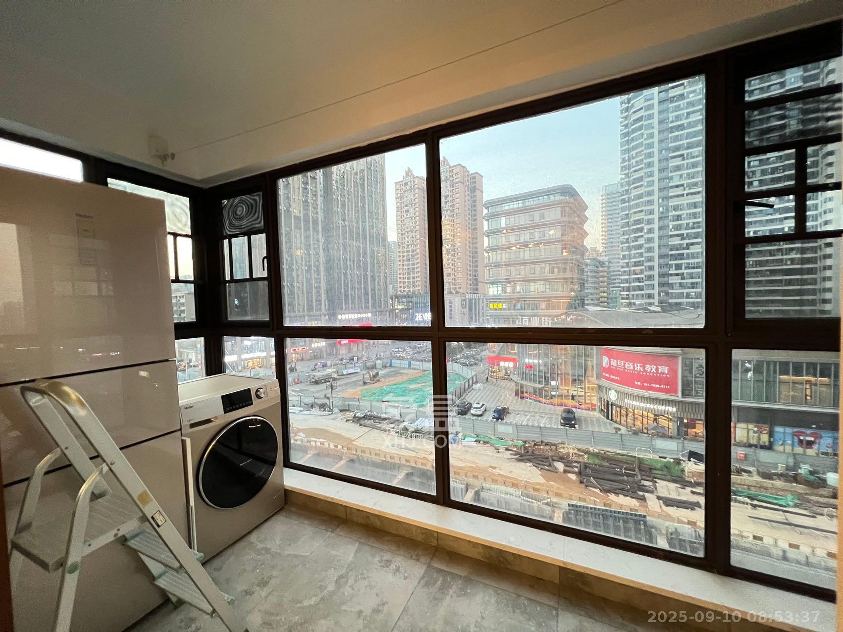 保利西海岸B区  3室2厅2卫    5000.0元/月室内图