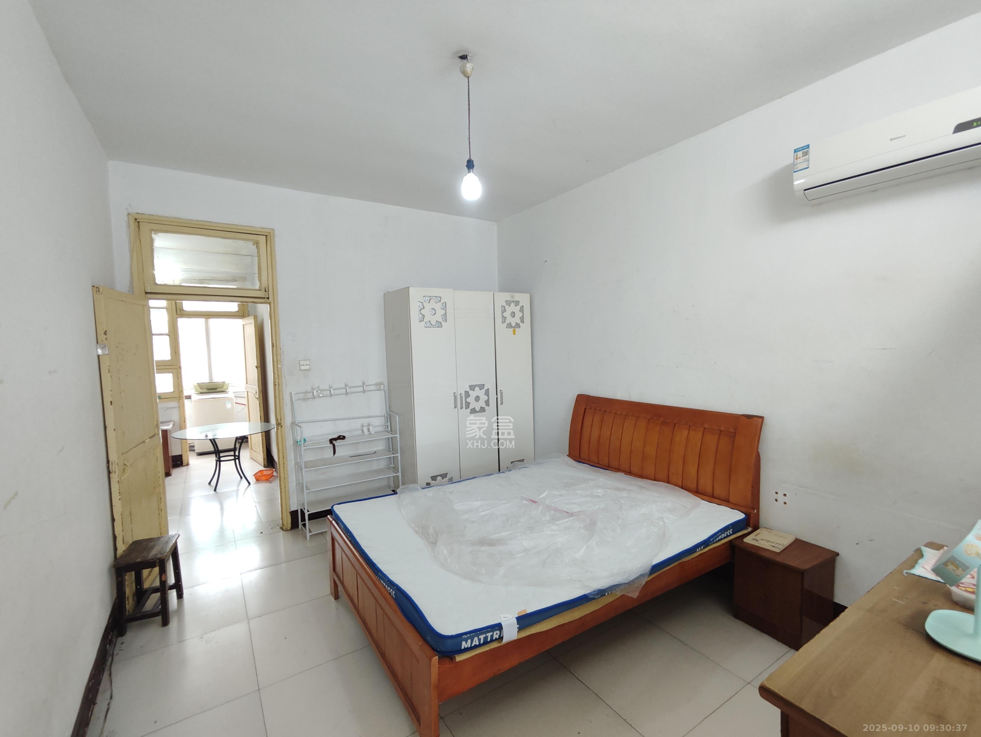 周南中学宿舍 2室1厅1卫 1600.0元/月 周南中学宿舍 2室1厅1卫 1600.0元/月室内图