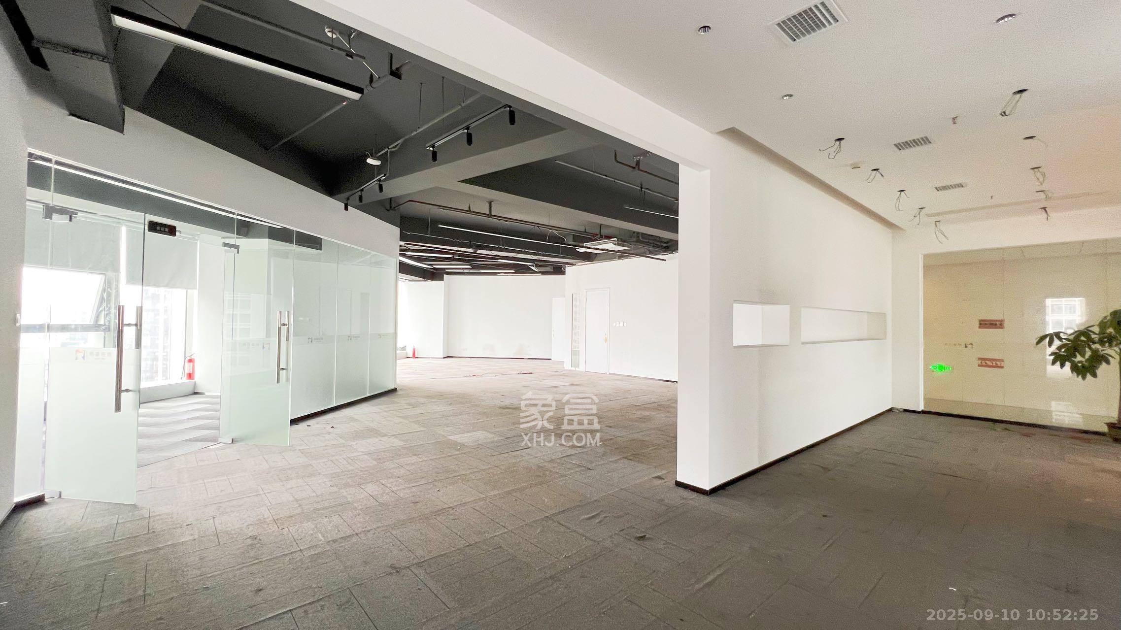 万博汇   678.0㎡      45000.0元/月室内图