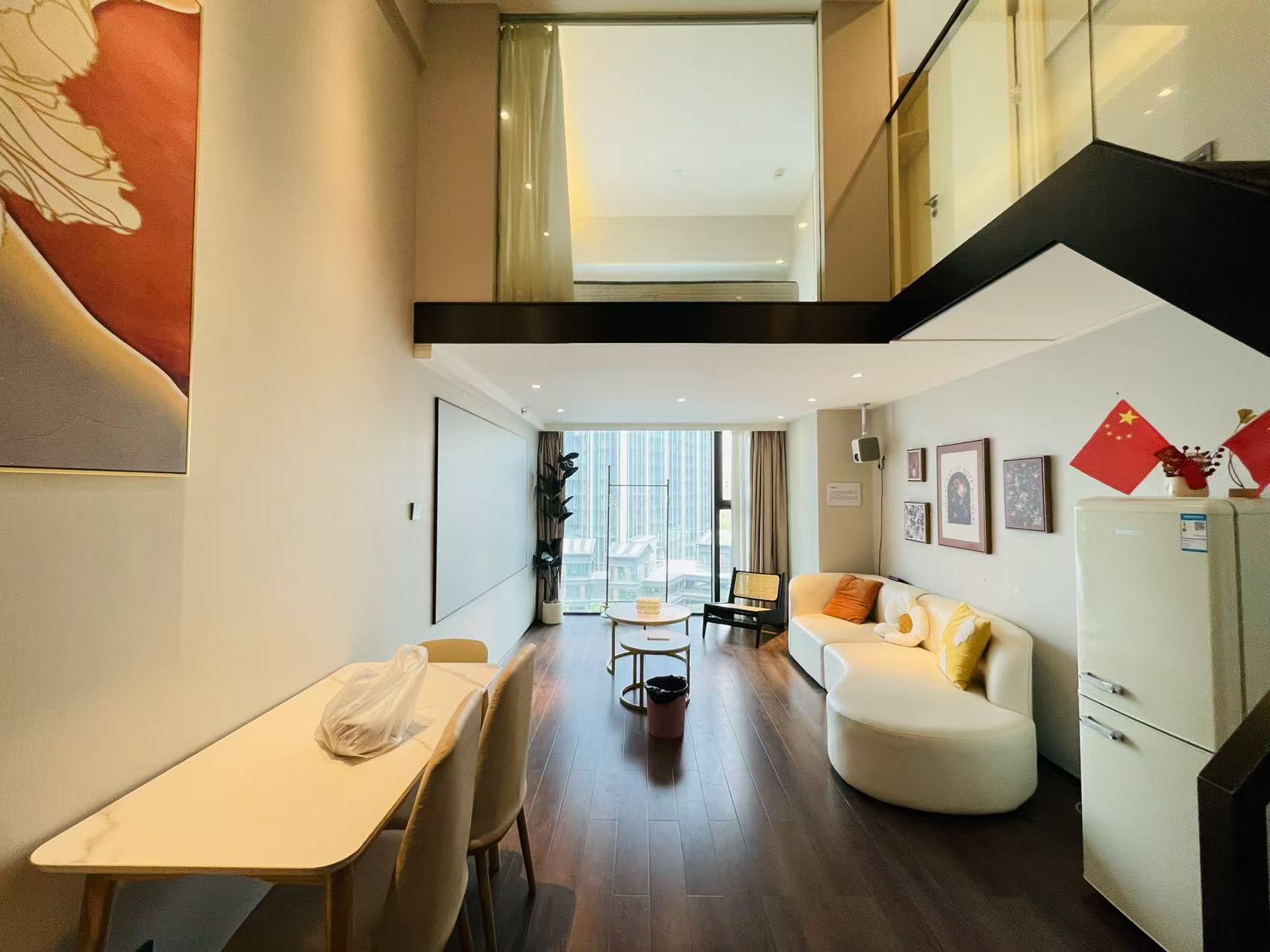 达美寰宇中心 2室2厅1卫 2200.0元/月 达美寰宇中心 2室2厅1卫 2200.0元/月户型图