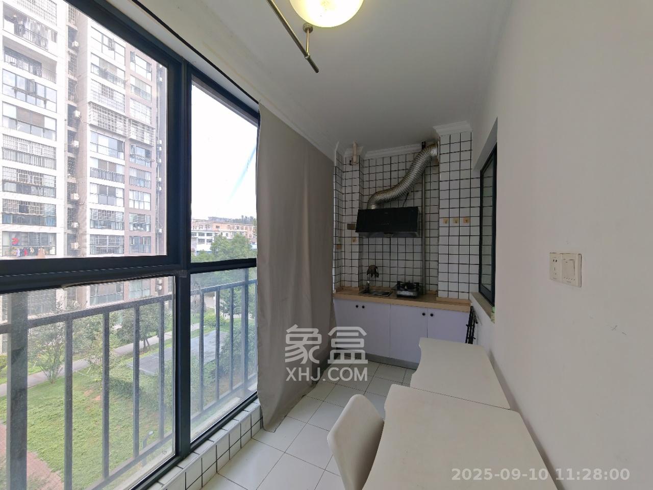 望兴景园二期(望兴西西里) 1室1厅1卫 1700.0元/月 望兴景园二期(望兴西西里) 1室1厅1卫 1700.0元/月室内图