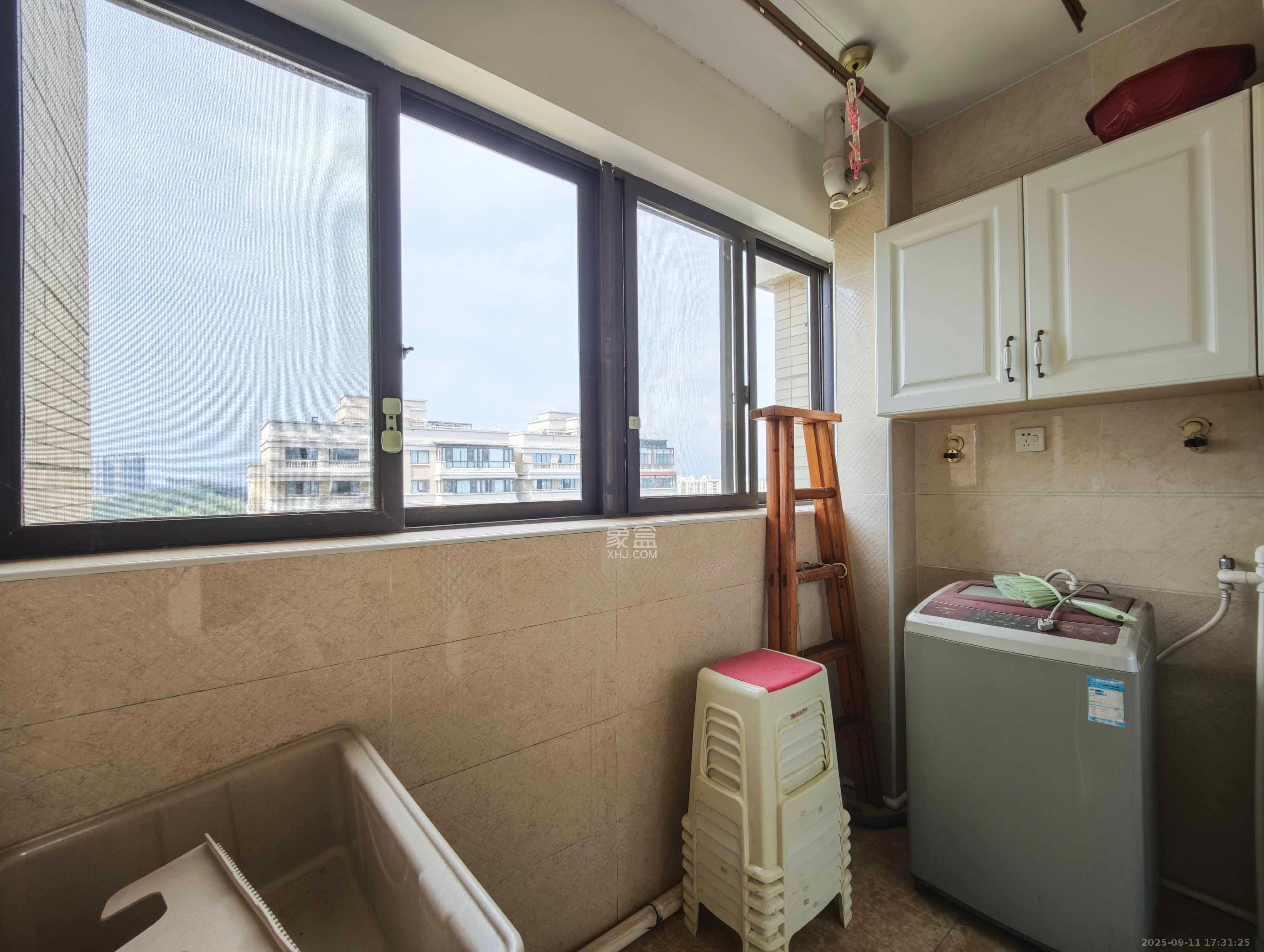 湘水郡（兴旺小爱同学）  4室2厅2卫    88.0万阳台