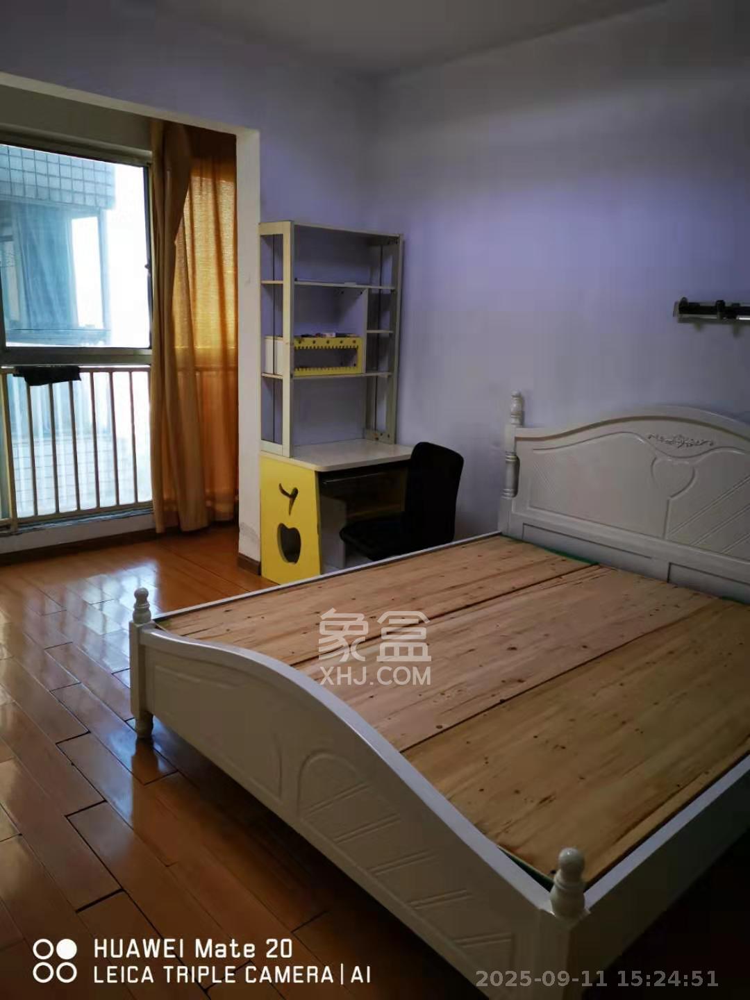 东方新世界  1室1厅1卫    1350.0元/月室内图