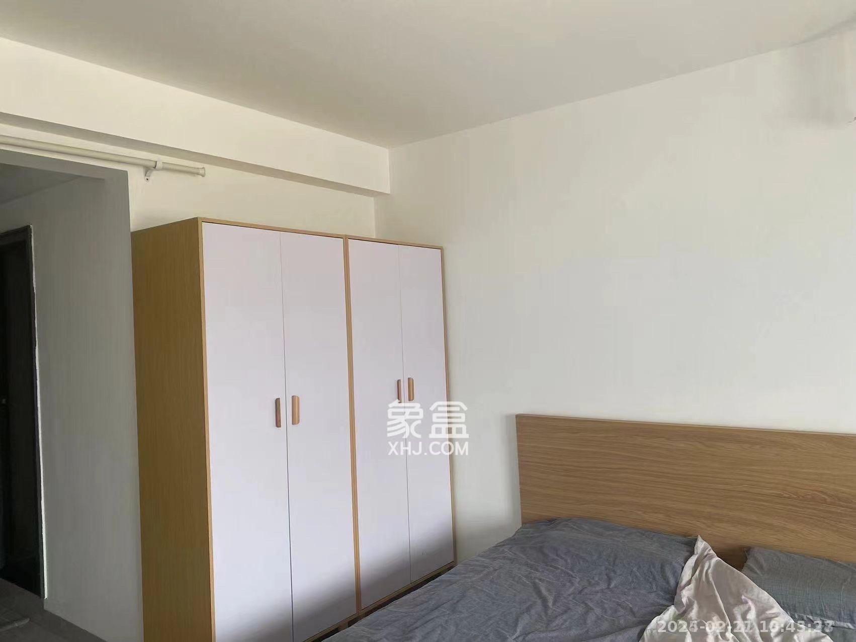 中海珑悦府  1室1厅1卫   1200.00元/月室内图