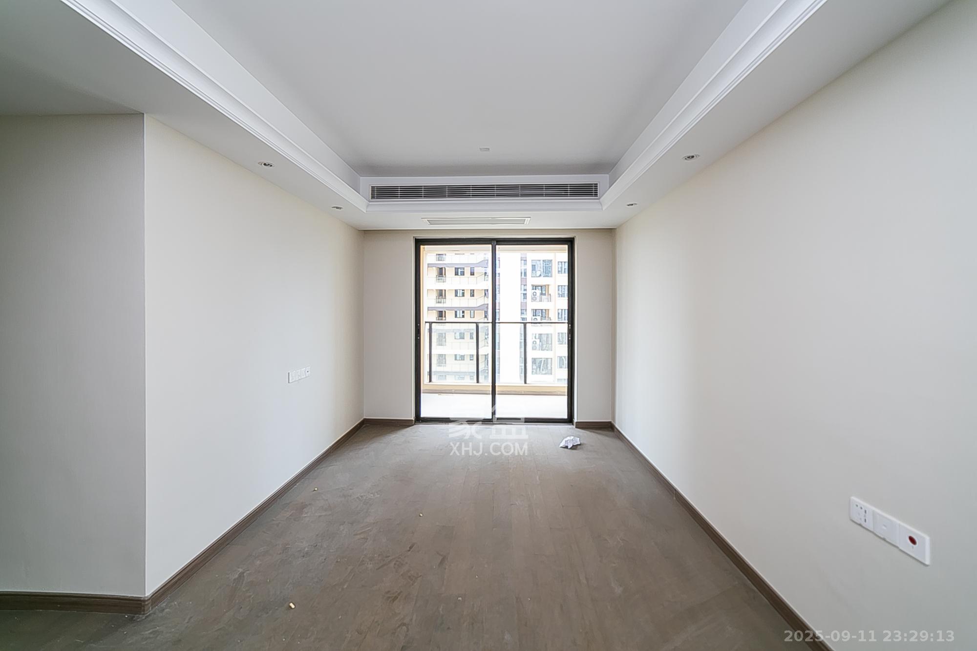 新力铂园(江山云著)  3室2厅1卫    115.0万 新力铂园(江山云著)  3室2厅1卫    115.0万