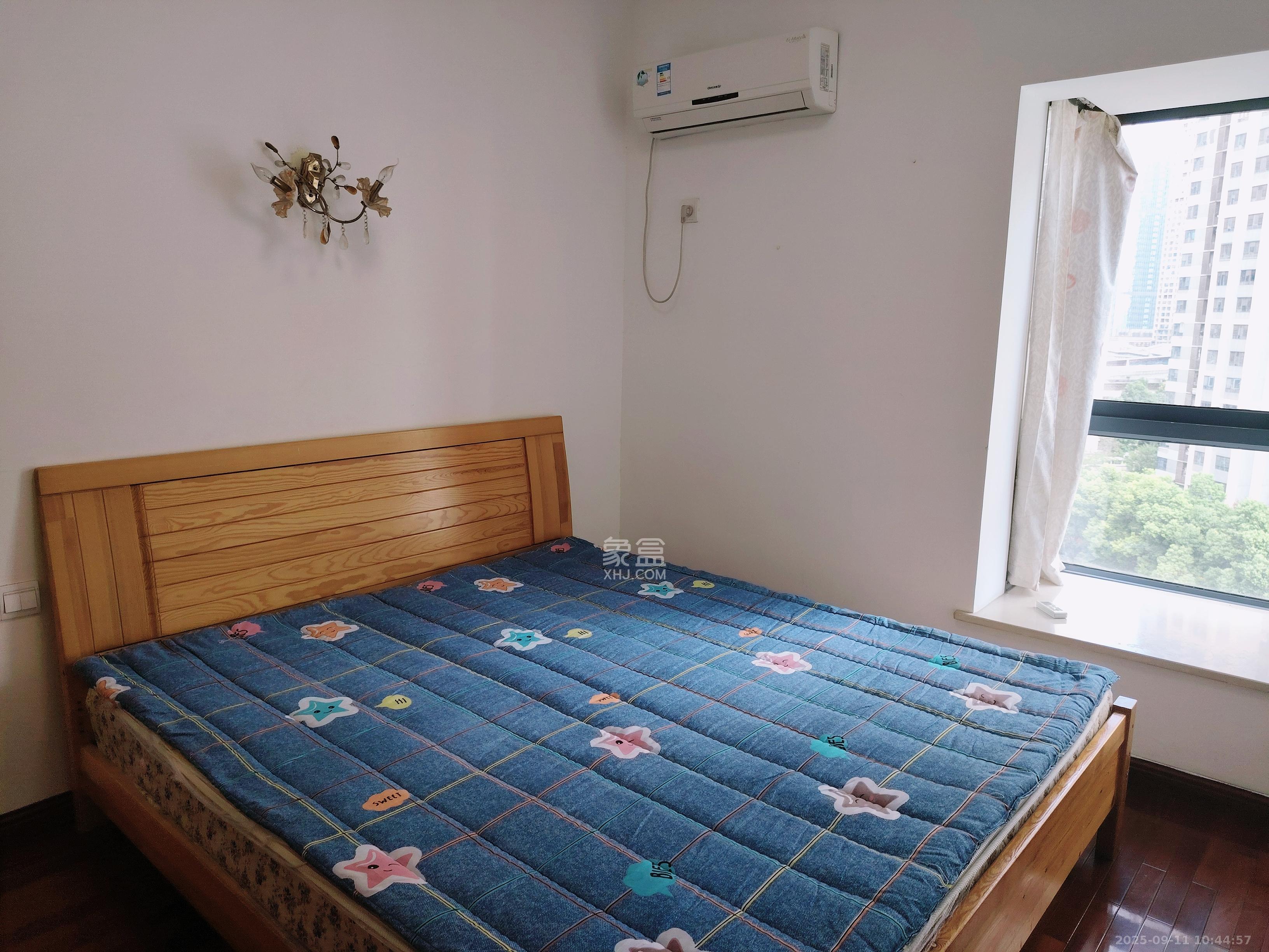 湘江北尚  3室2厅2卫    3400.0元/月 湘江北尚  3室2厅2卫    3400.0元/月室内图