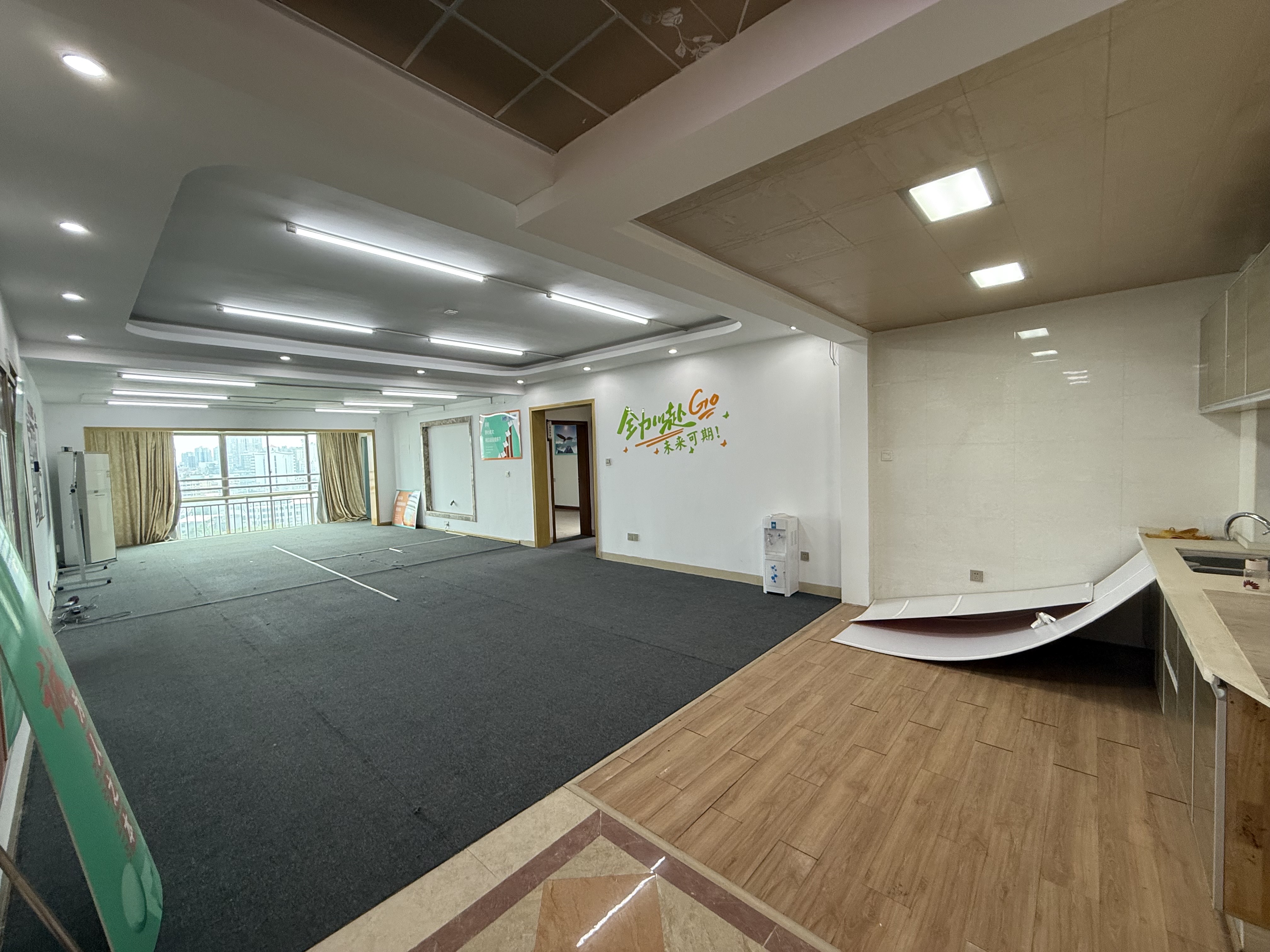 华亿明珠 4室2厅2卫 3200.00元/月 华亿明珠 4室2厅2卫 3200.00元/月室内图