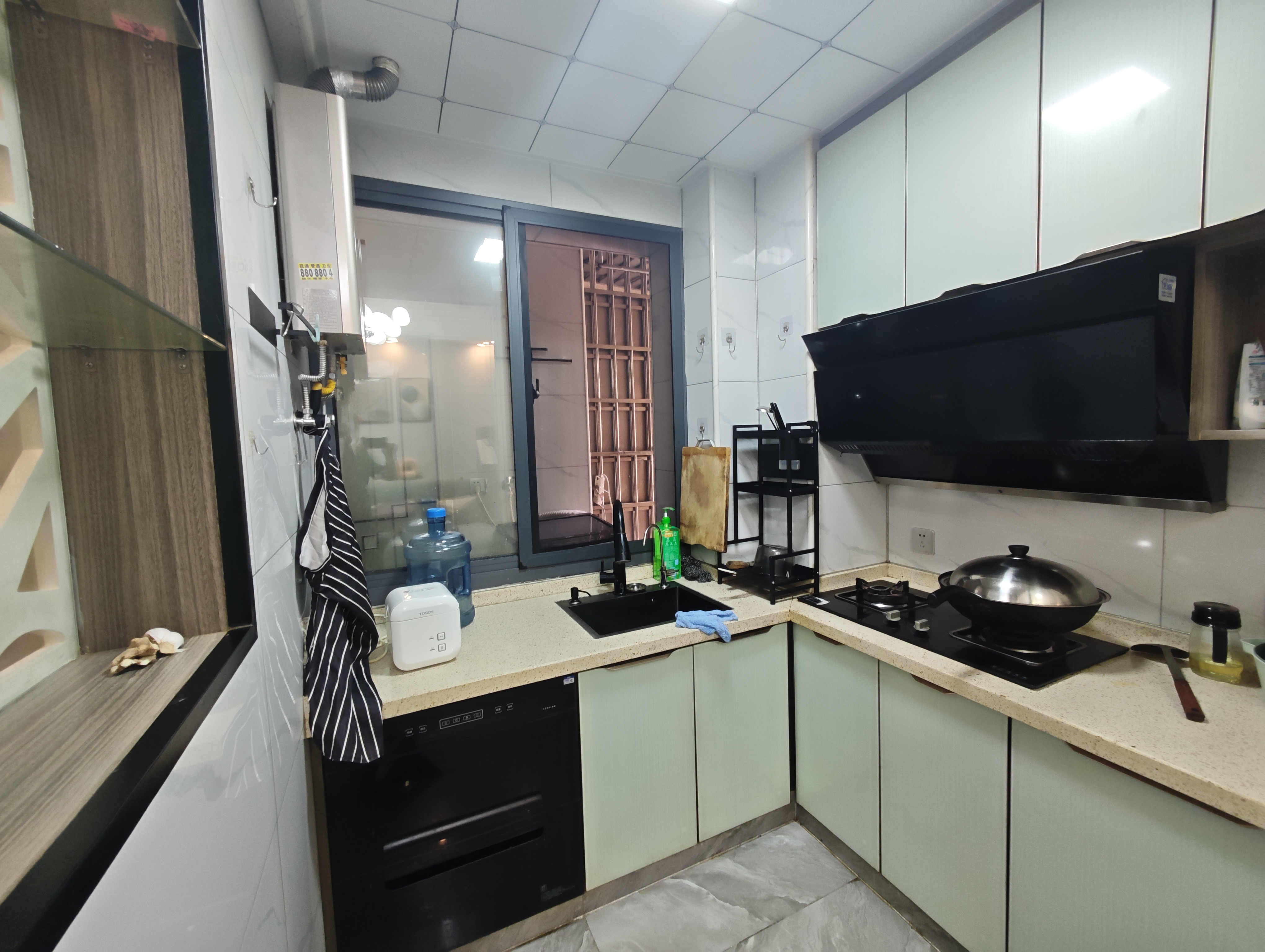 百弘学府城 1室1厅1卫 1380.0元/月 百弘学府城 1室1厅1卫 1380.0元/月室内图