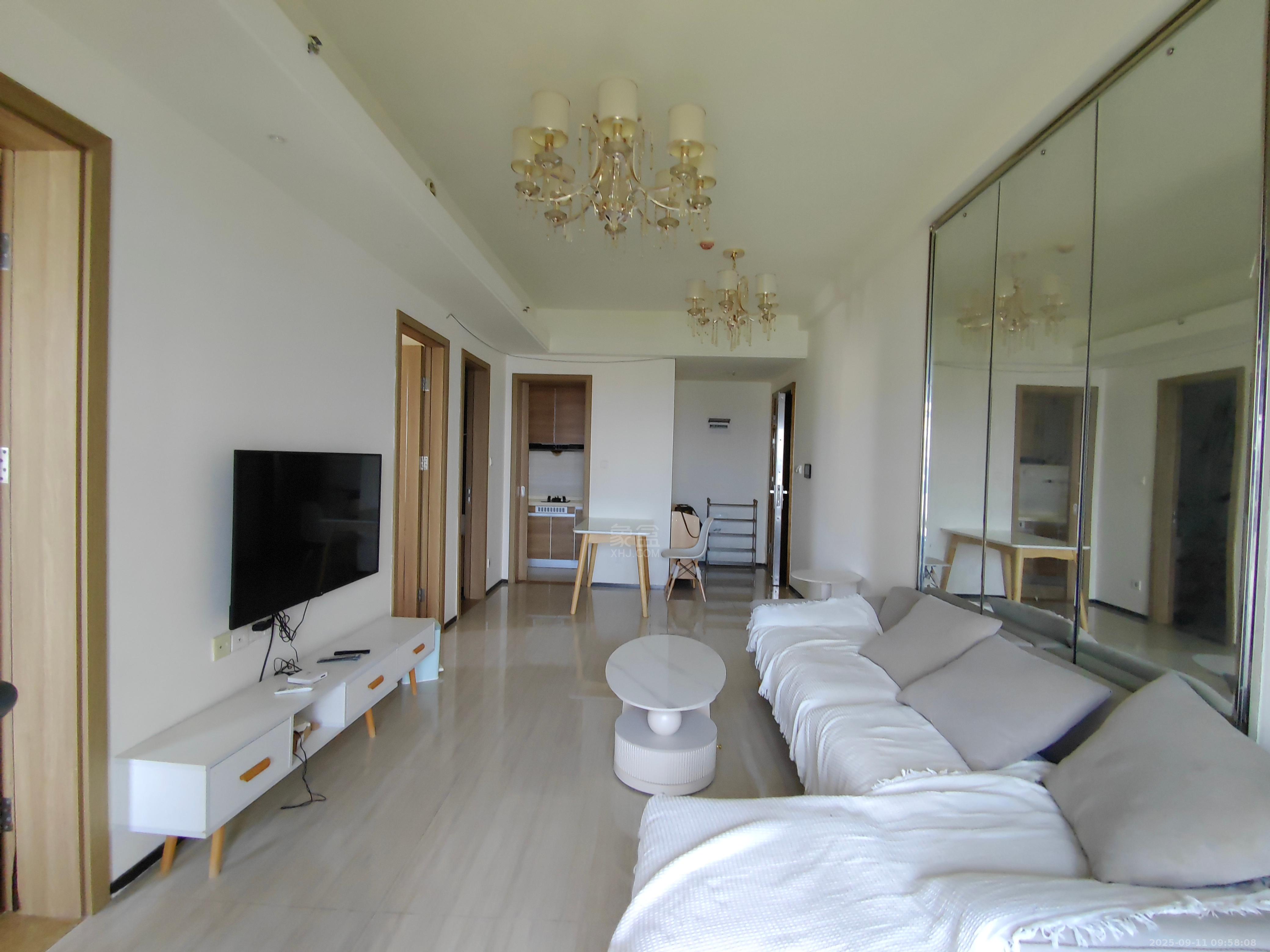 恒大御景湾 2室2厅1卫 1600.0元/月 恒大御景湾 2室2厅1卫 1600.0元/月室内图