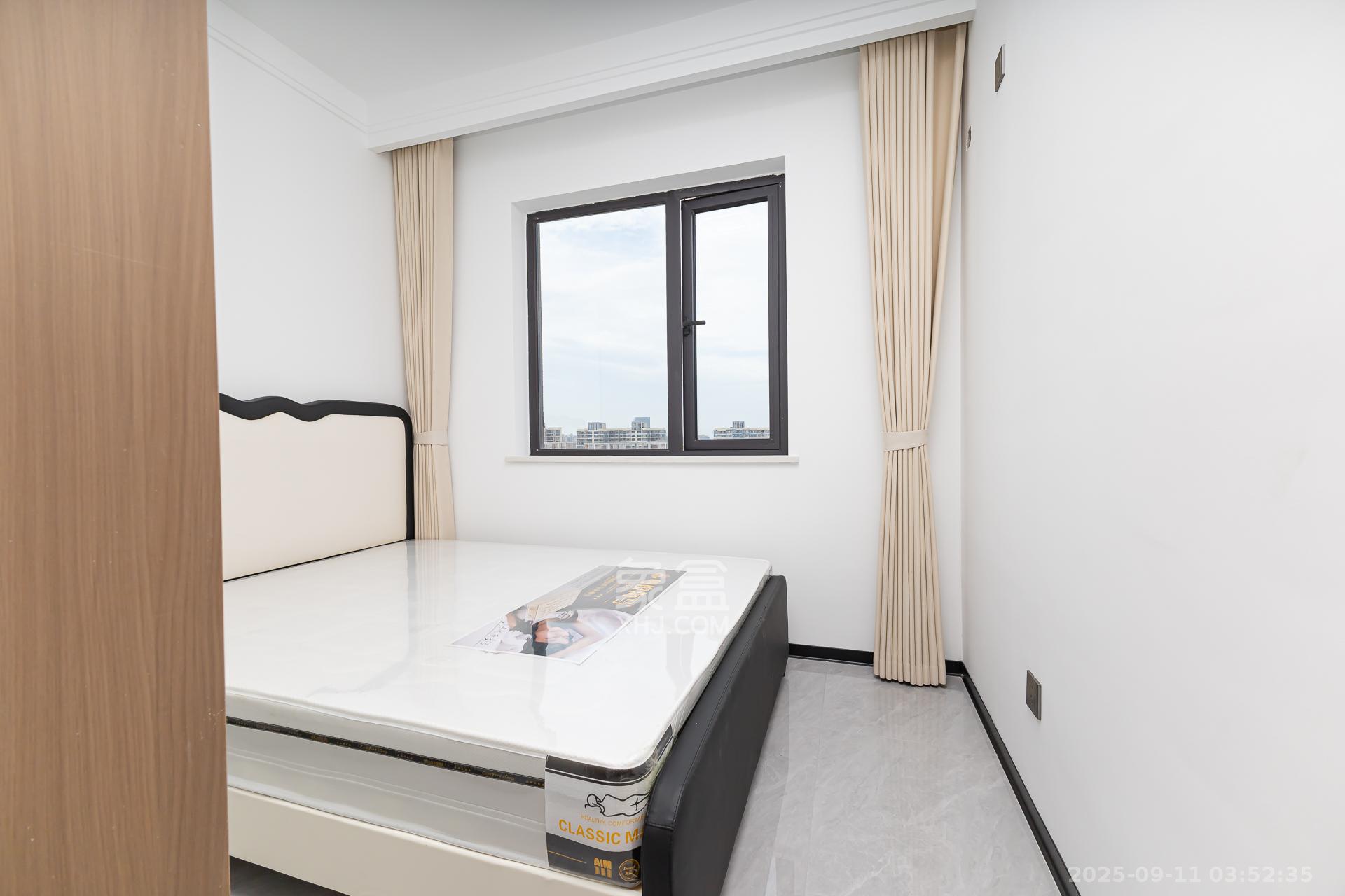 勤诚达境界城  4室2厅2卫    109.8万 勤诚达境界城  4室2厅2卫    109.8万卧室