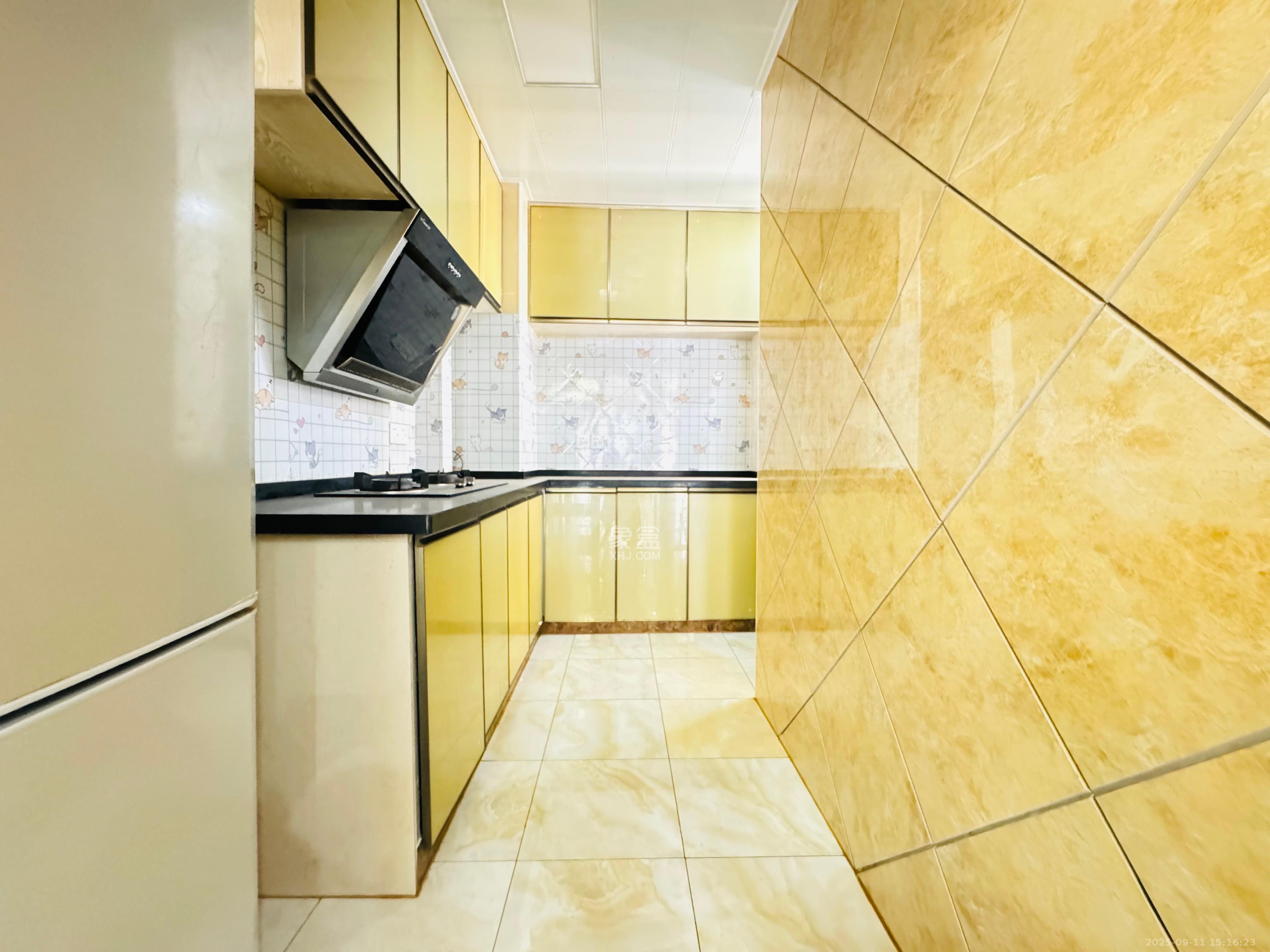 振业城二期  3室2厅2卫    3200.0元/月室内图