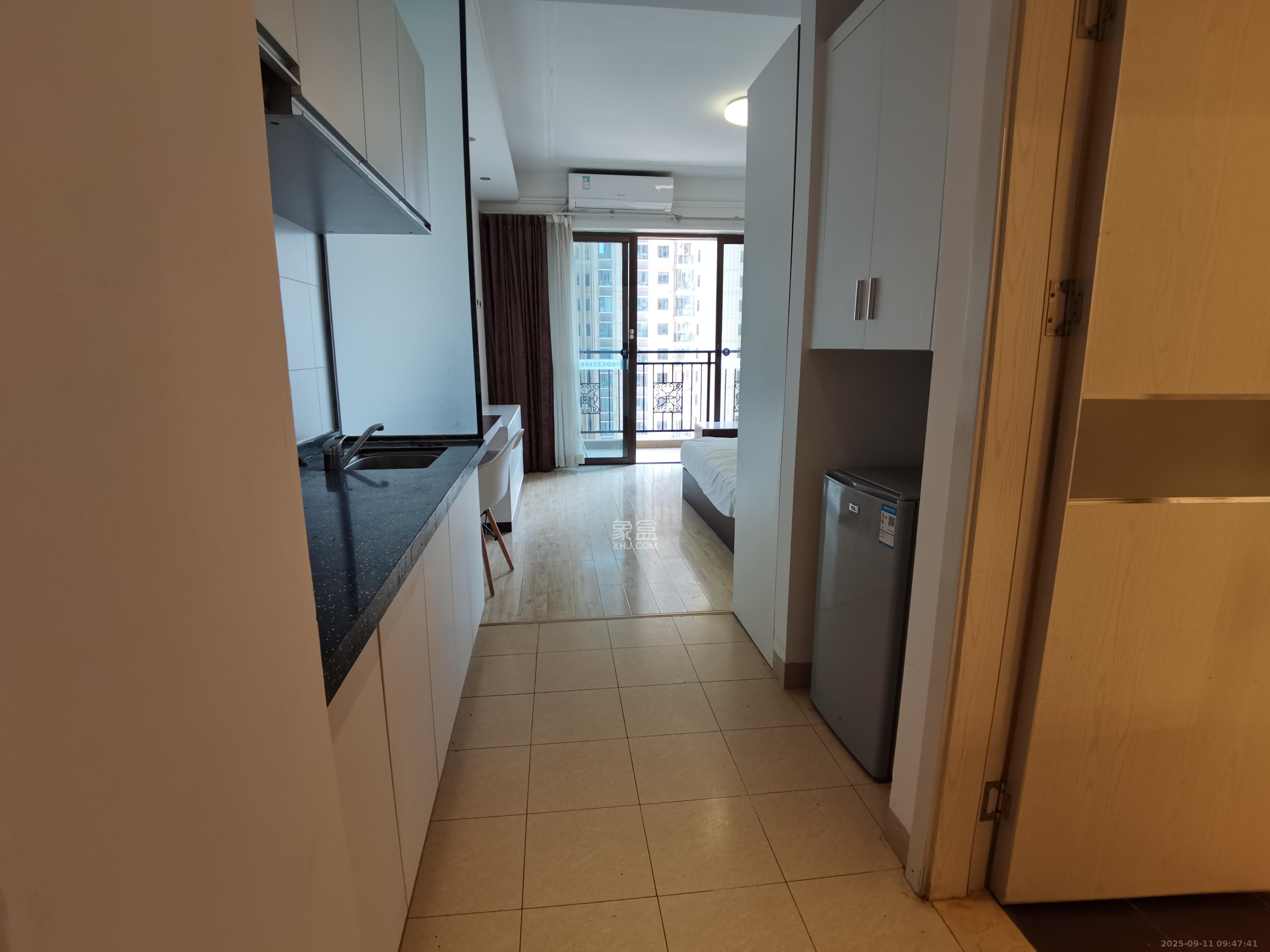 江山帝景哈佛  1室1厅1卫    1400.0元/月室内图