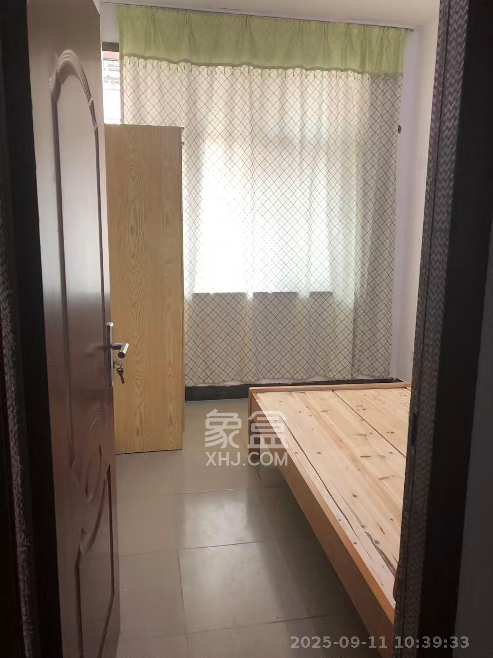 天马新村(天马安置小区) 1室1厅1卫 1200.0元/月 天马新村(天马安置小区) 1室1厅1卫 1200.0元/月室内图