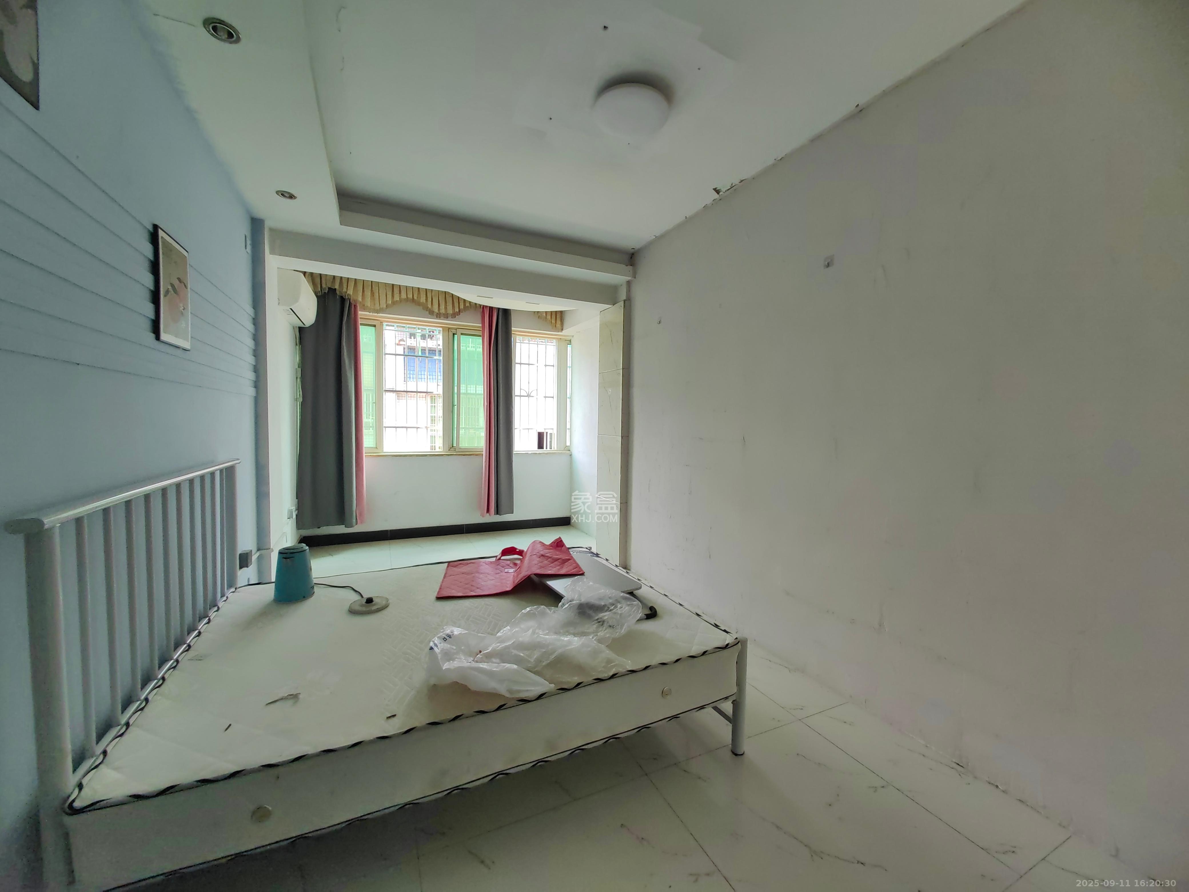 五一新村安置小区(永定社区、永兴社区、永祥社区)  7室1厅2卫    2800.0元/月 五一新村安置小区(永定社区、永兴社区、永祥社区)  7室1厅2卫    2800.0元/月室内图