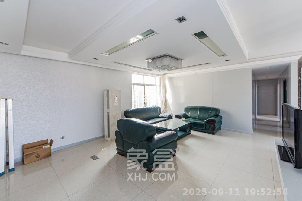 顺天黄金海岸  4室2厅2卫    3500.0元/月 顺天黄金海岸  4室2厅2卫    3500.0元/月室内图