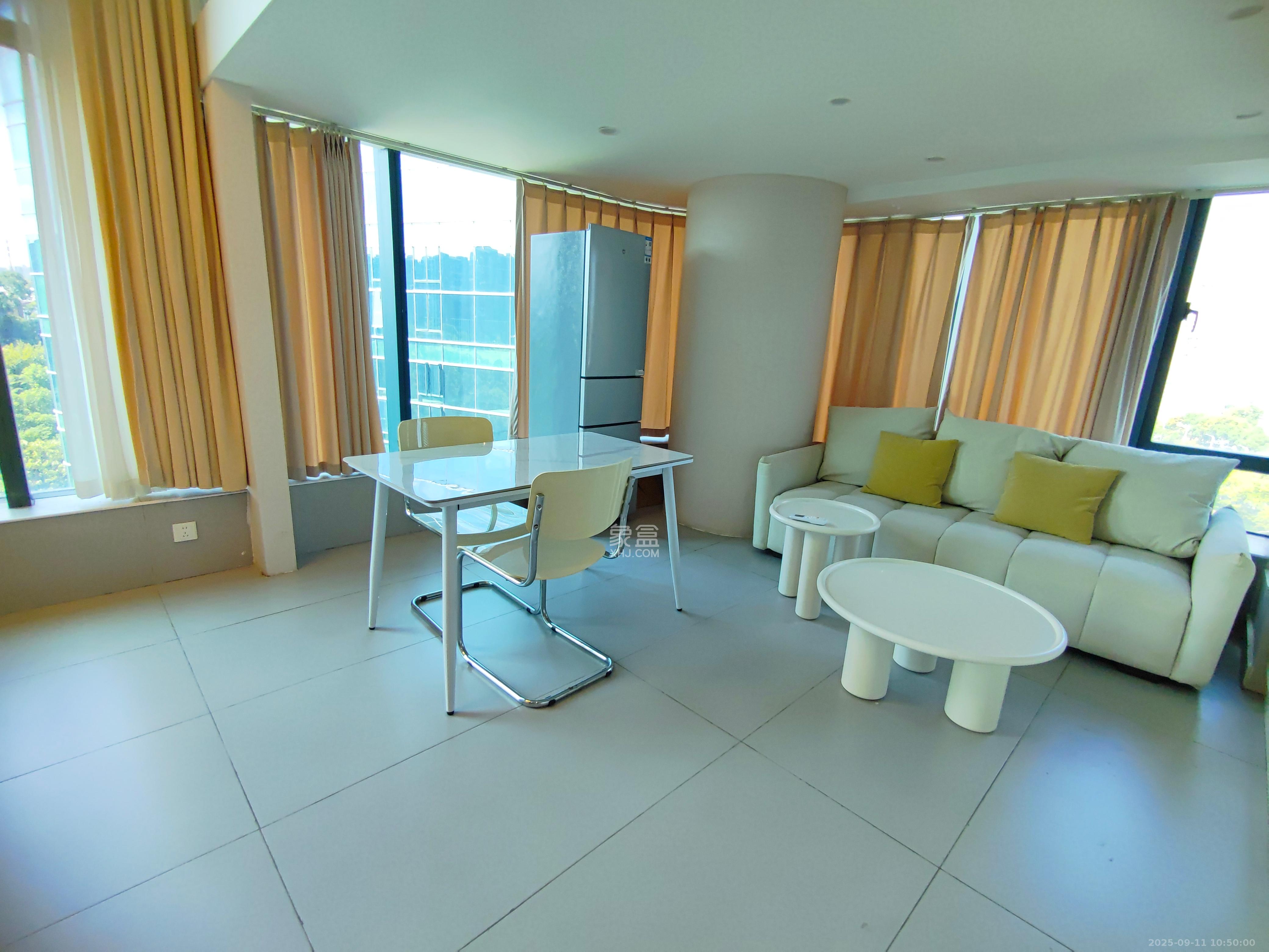 京武浪琴山三期（京武中心）  2室1厅1卫    3400.0元/月室内图