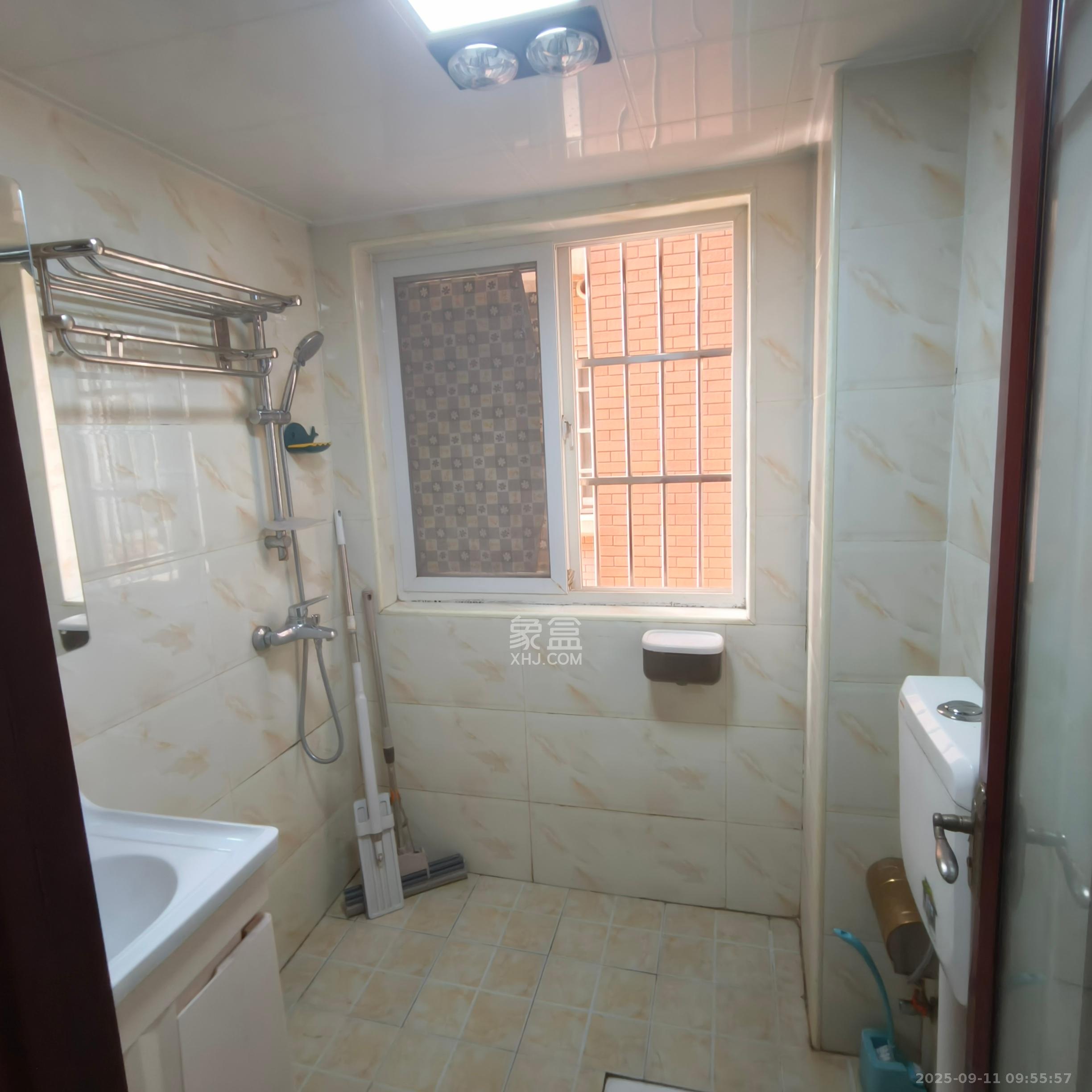 和润园一、二期 2室0厅0卫 1800.0元/月 和润园一、二期 2室0厅0卫 1800.0元/月室内图