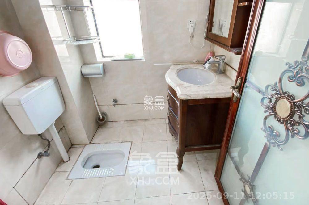 中海梅溪湖壹号 3室2厅2卫 2500.0元/月 中海梅溪湖壹号 3室2厅2卫 2500.0元/月室内图