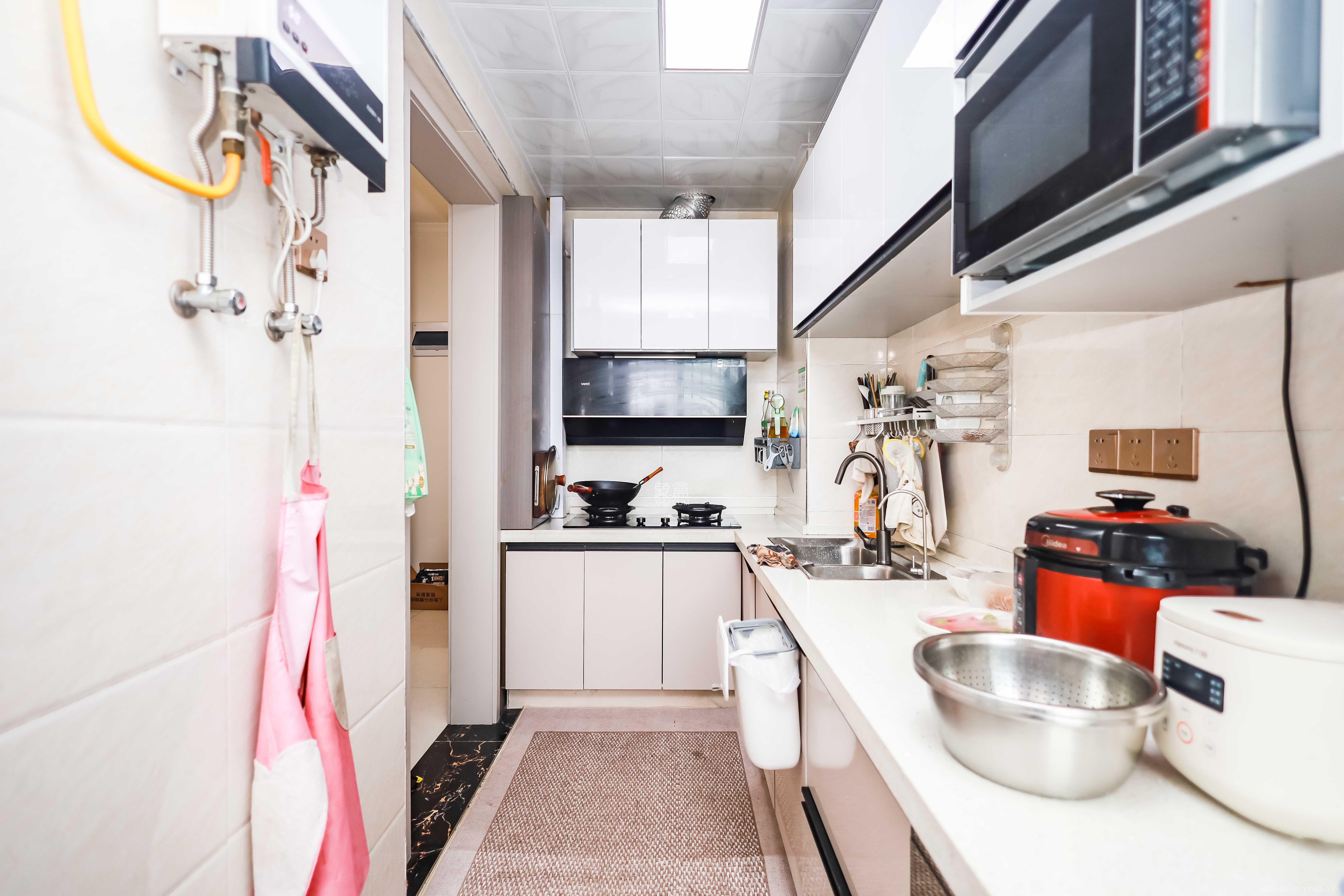 天麓尚层 3室2厅1卫 69.8万 天麓尚层 3室2厅1卫 69.8万厨房