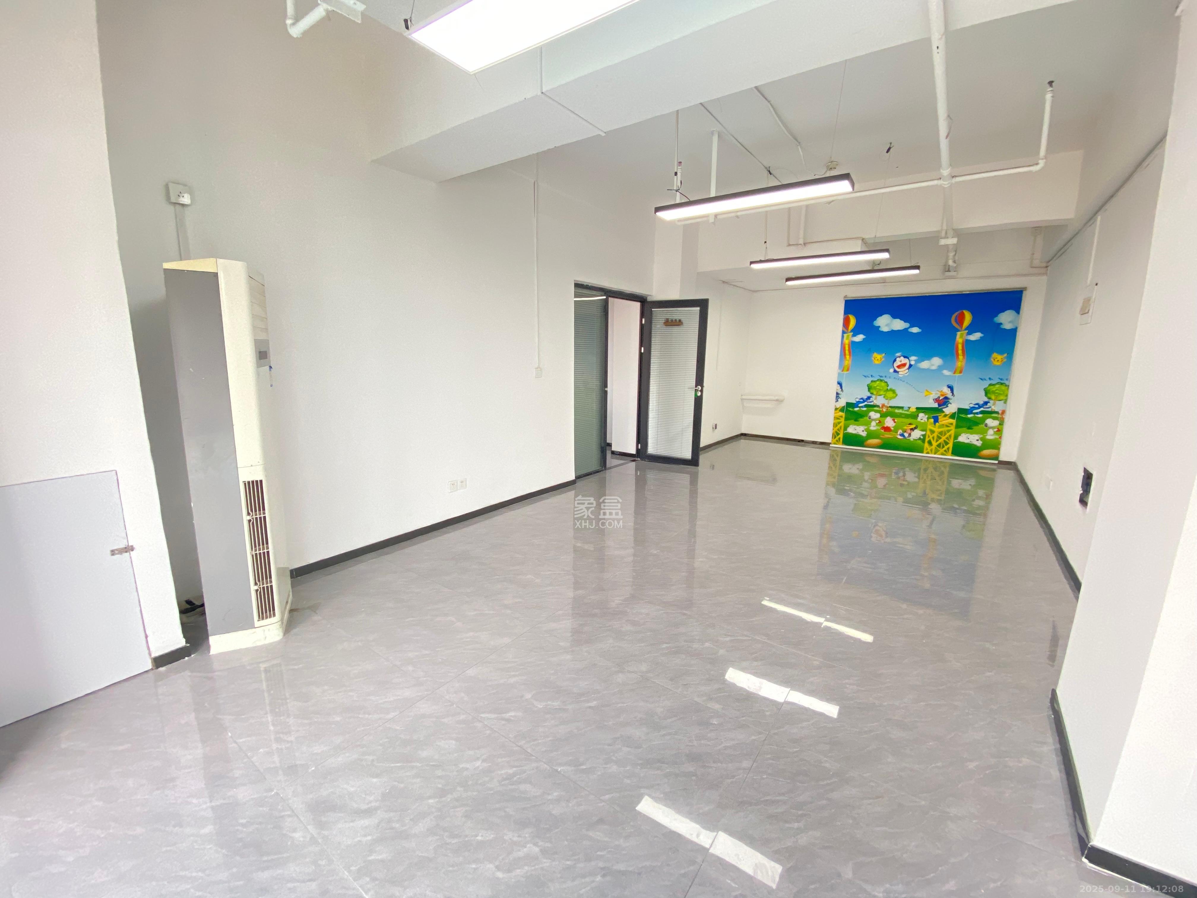 奥克斯广场 1室0厅0卫 8500.0元/月 奥克斯广场 1室0厅0卫 8500.0元/月室内图