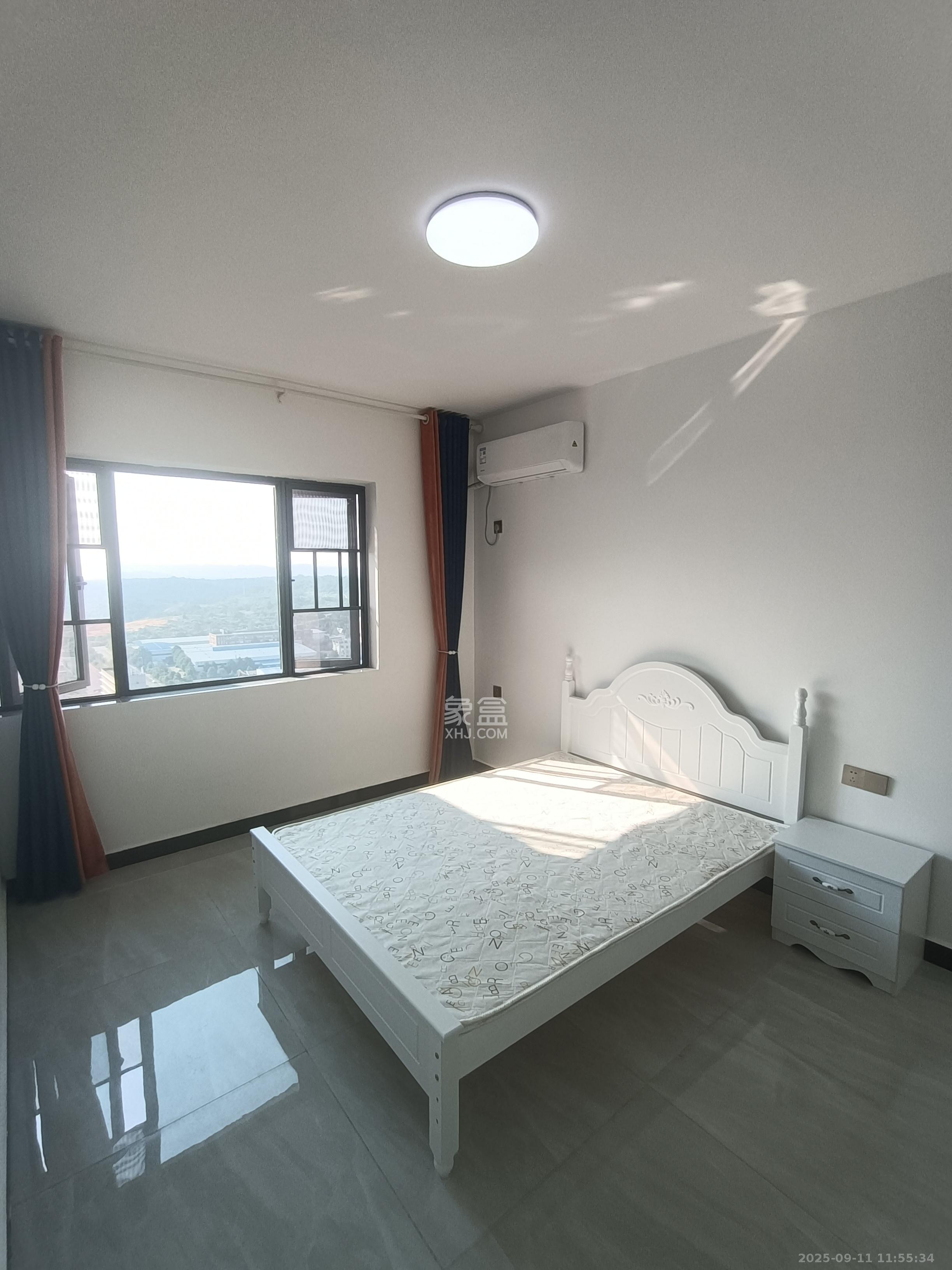 中南国际眼镜城(中伟商业中心) 3室0厅0卫 2200.0元/月 中南国际眼镜城(中伟商业中心) 3室0厅0卫 2200.0元/月室内图