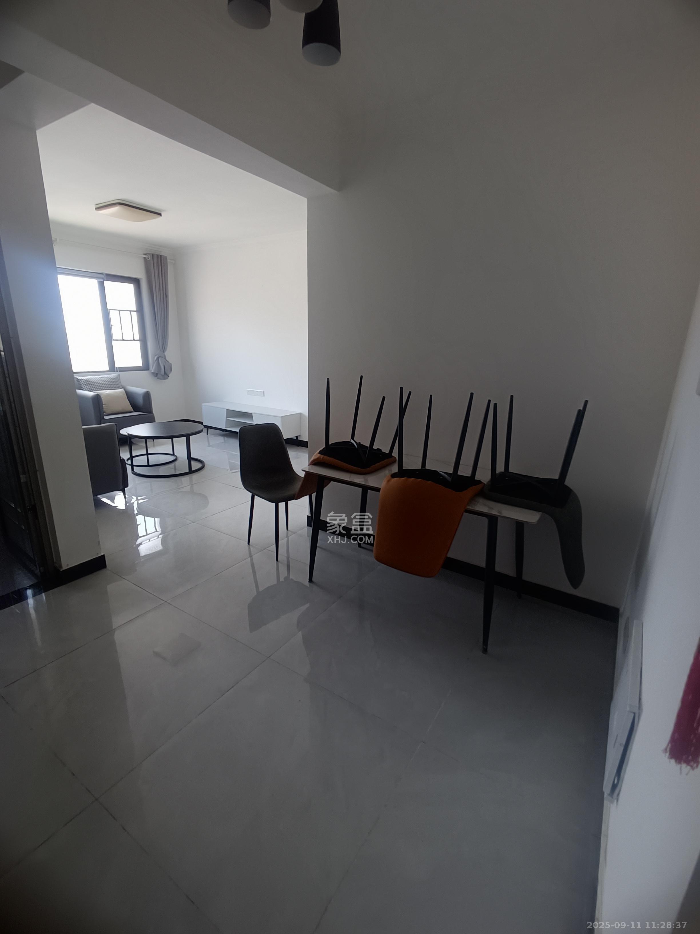 韭菜园嘉苑 3室1厅1卫 4300.0元/月 韭菜园嘉苑 3室1厅1卫 4300.0元/月室内图