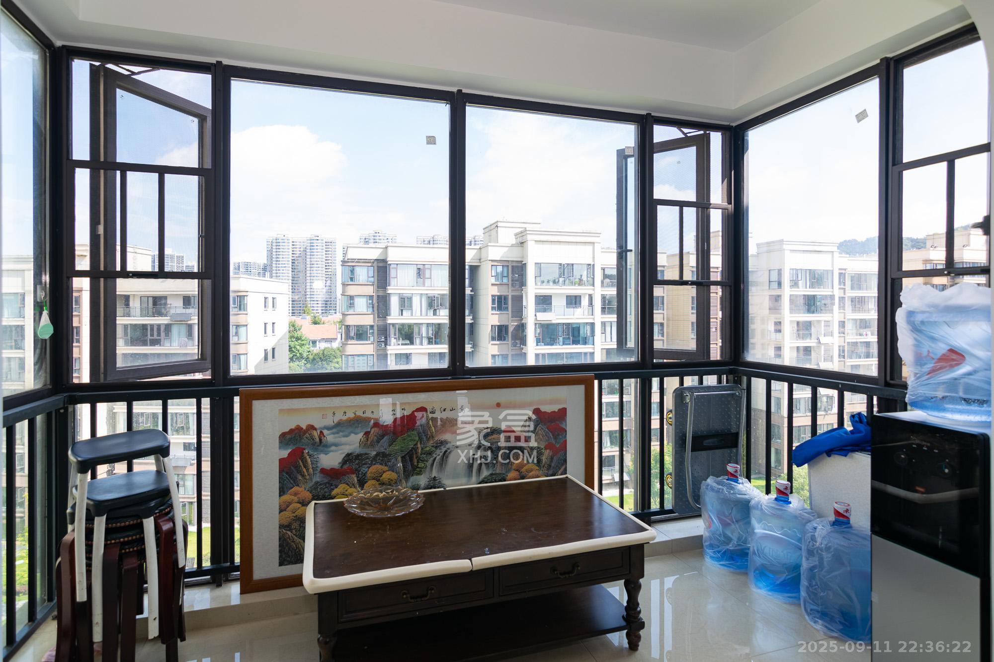 润和谷山郡(悦禧山庄水榭花都)  5室3厅2卫    145.0万 润和谷山郡(悦禧山庄水榭花都)  5室3厅2卫    145.0万阳台