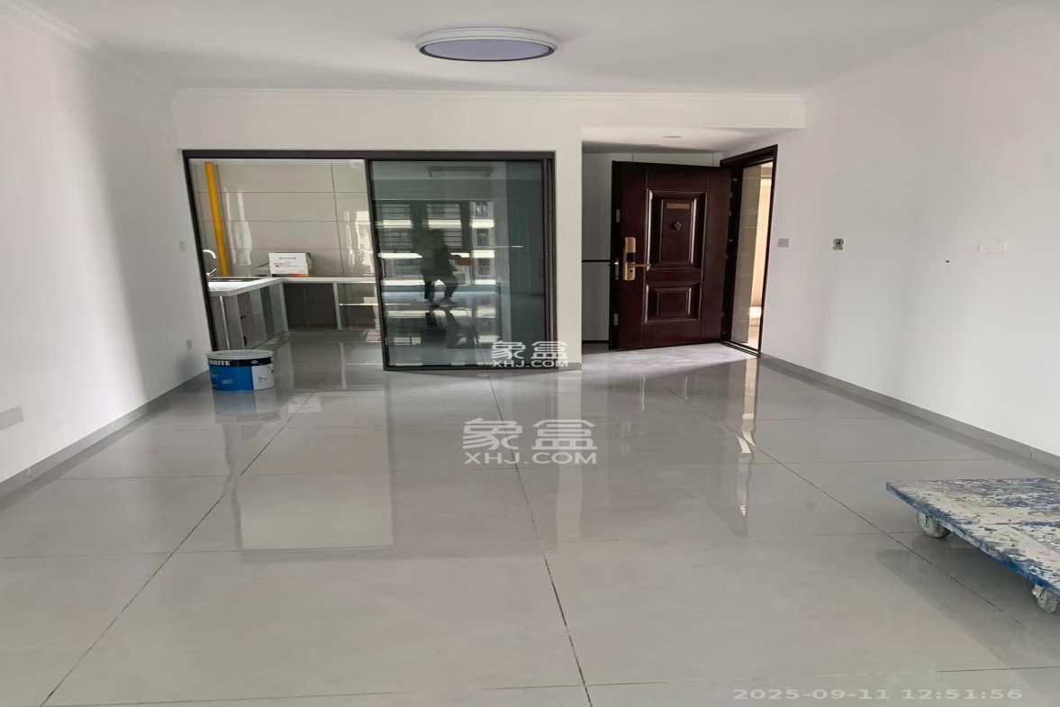 远洋红星天铂一期 4室2厅2卫 2900.0元/月 远洋红星天铂一期 4室2厅2卫 2900.0元/月室内图