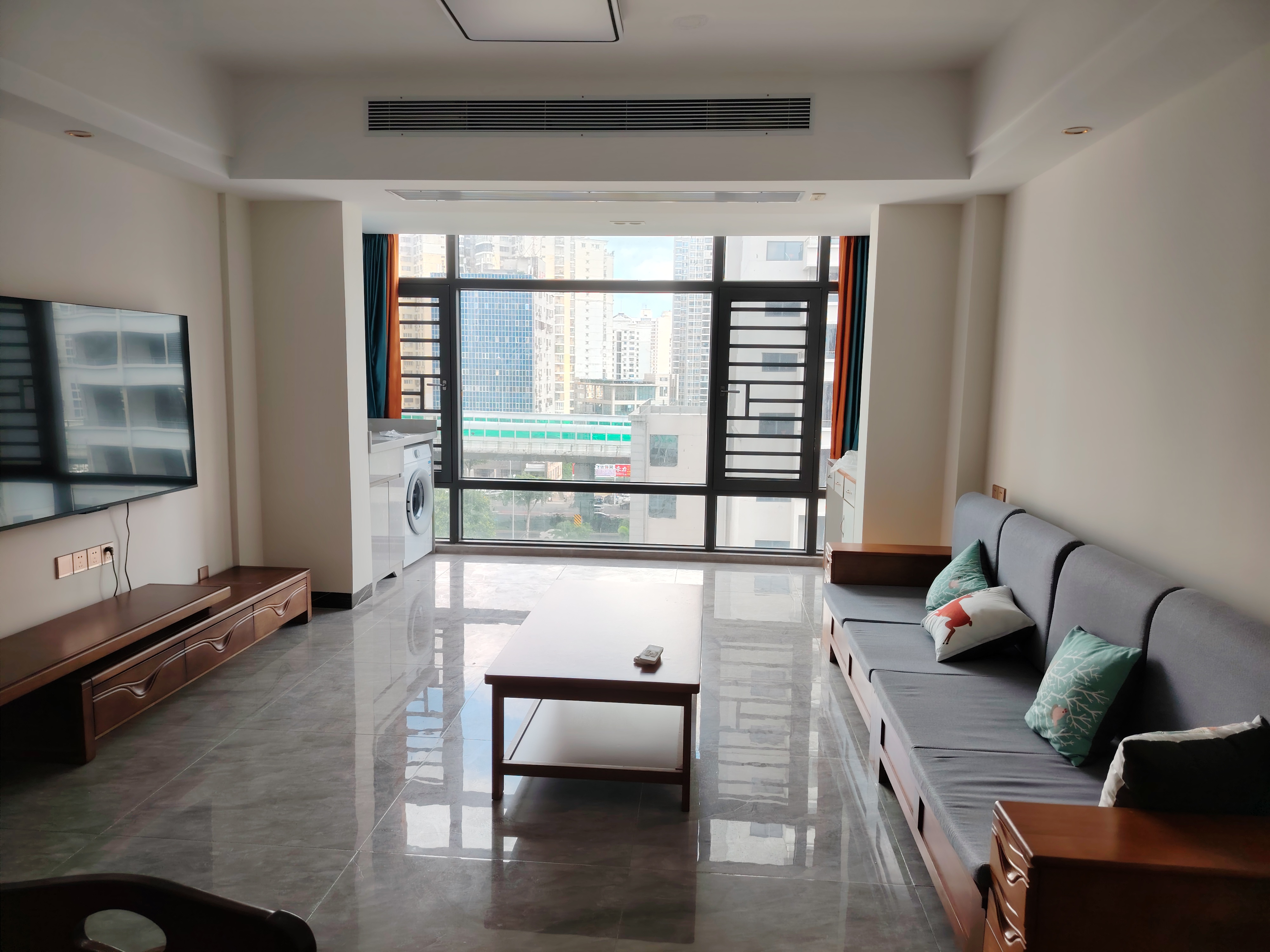 顺发新村 2室2厅1卫 2800.0元/月 顺发新村 2室2厅1卫 2800.0元/月室内图