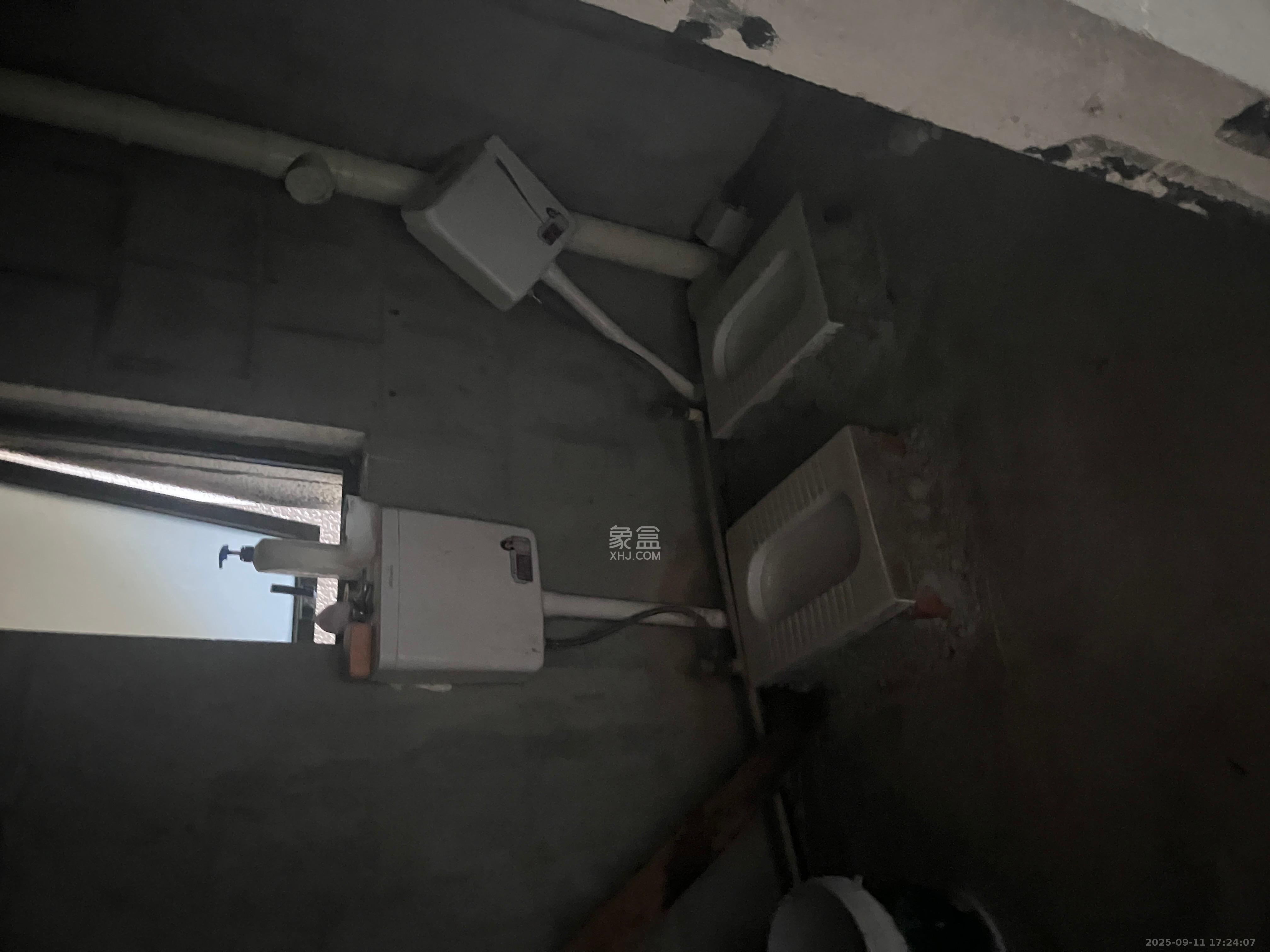 新城悦隽 3室2厅2卫 2000.0元/月 新城悦隽 3室2厅2卫 2000.0元/月室内图