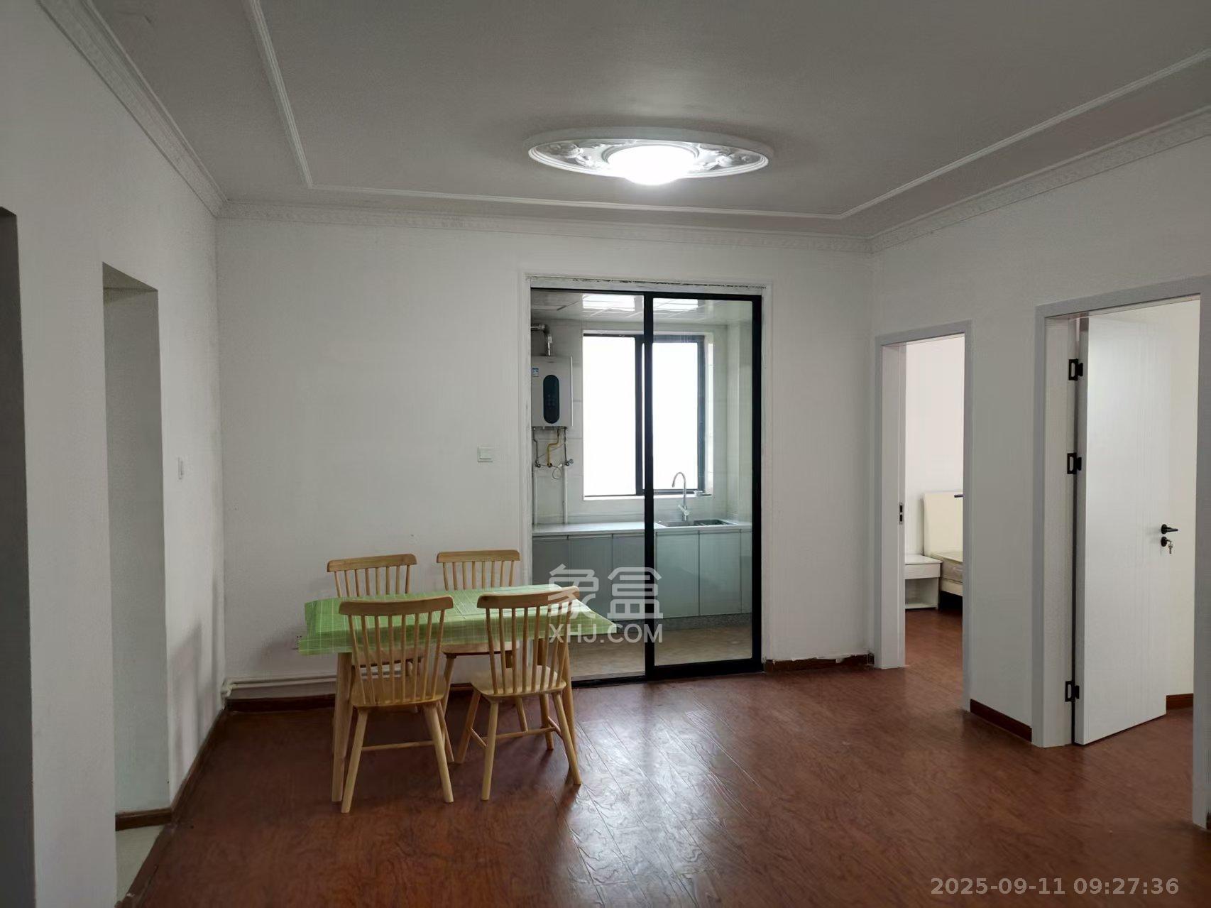 百纳广场(百纳公寓) 2室2厅1卫 2500.0元/月 百纳广场(百纳公寓) 2室2厅1卫 2500.0元/月室内图