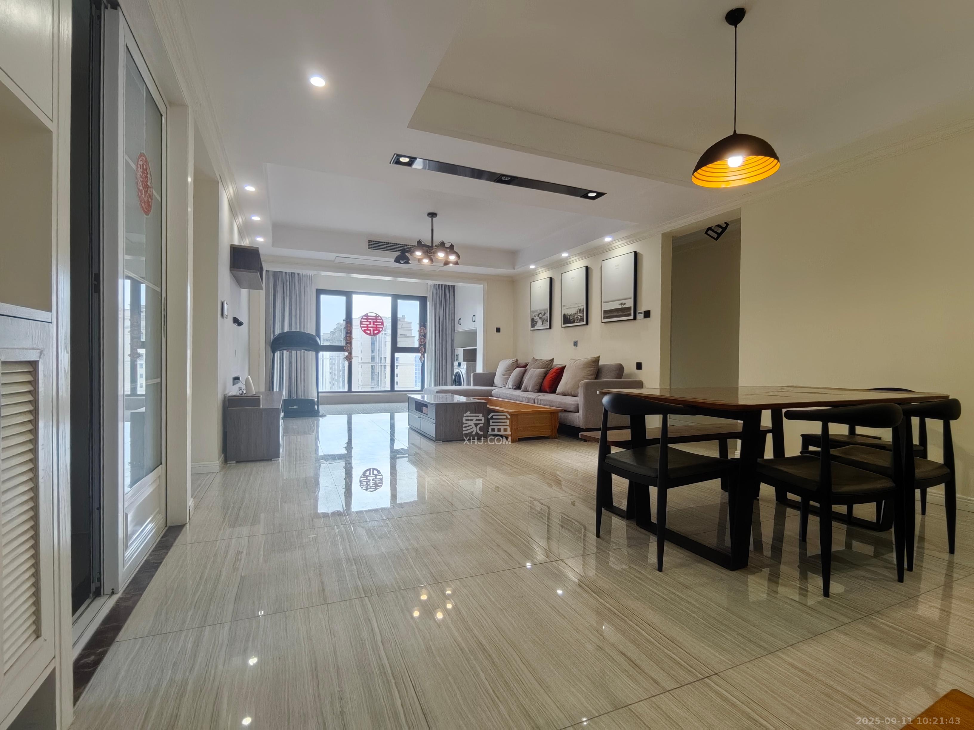 星湖湾二期高层  4室2厅2卫    3500.0元/月 星湖湾二期高层  4室2厅2卫    3500.0元/月