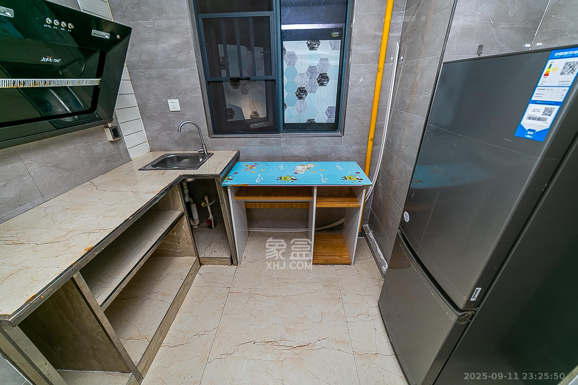 荣盛花语书苑  3室2厅2卫    97.0万其他