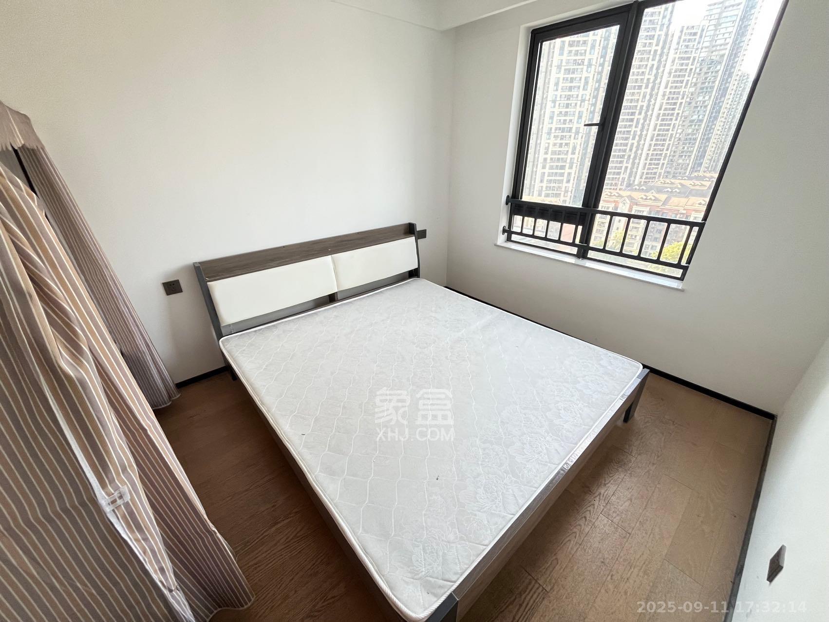 万科魅力之城 4室2厅2卫 3500.0元/月 万科魅力之城 4室2厅2卫 3500.0元/月室内图