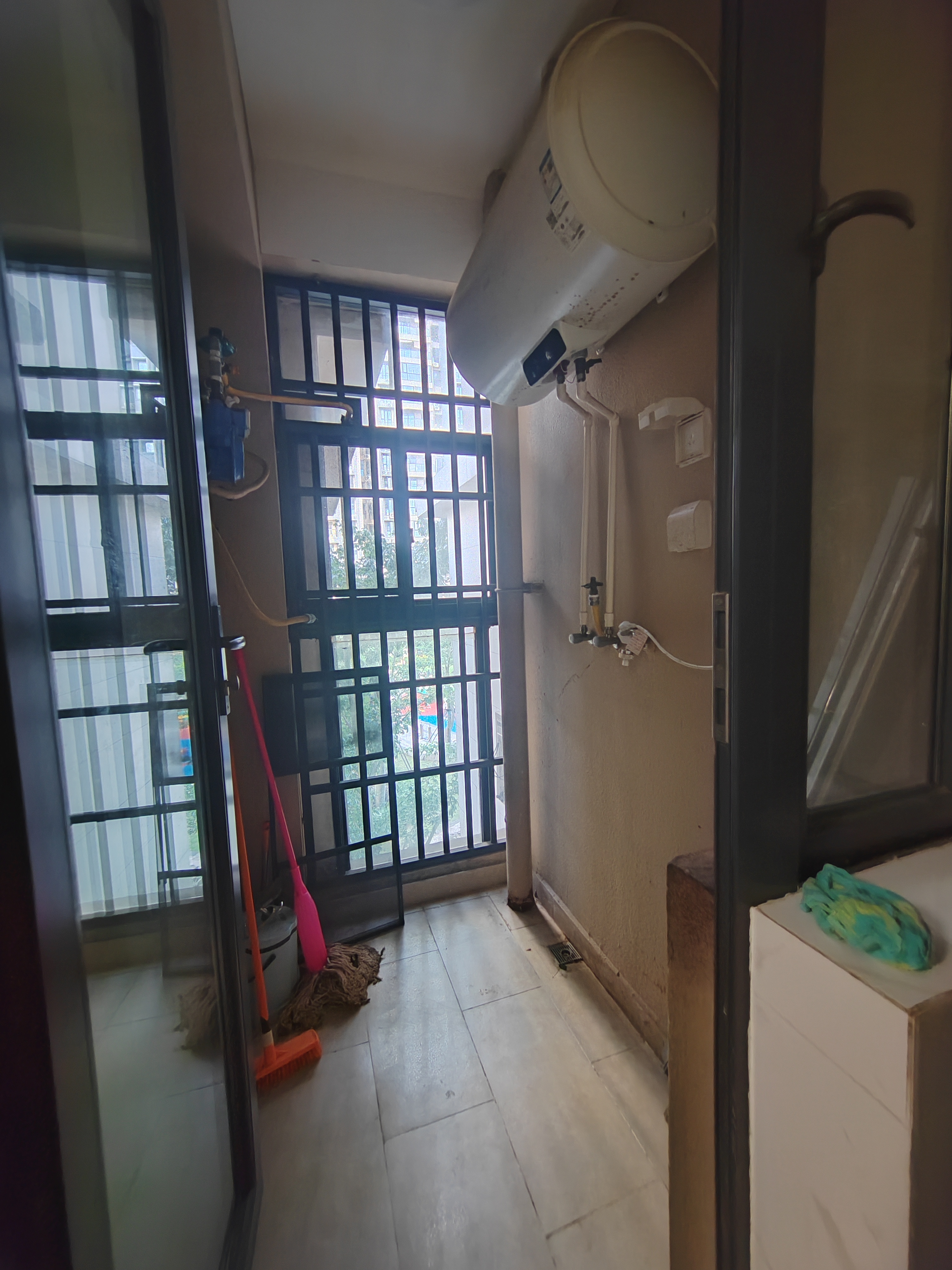 恒大美丽沙天寰湾 2室1厅1卫 128.0万 恒大美丽沙天寰湾 2室1厅1卫 128.0万客厅