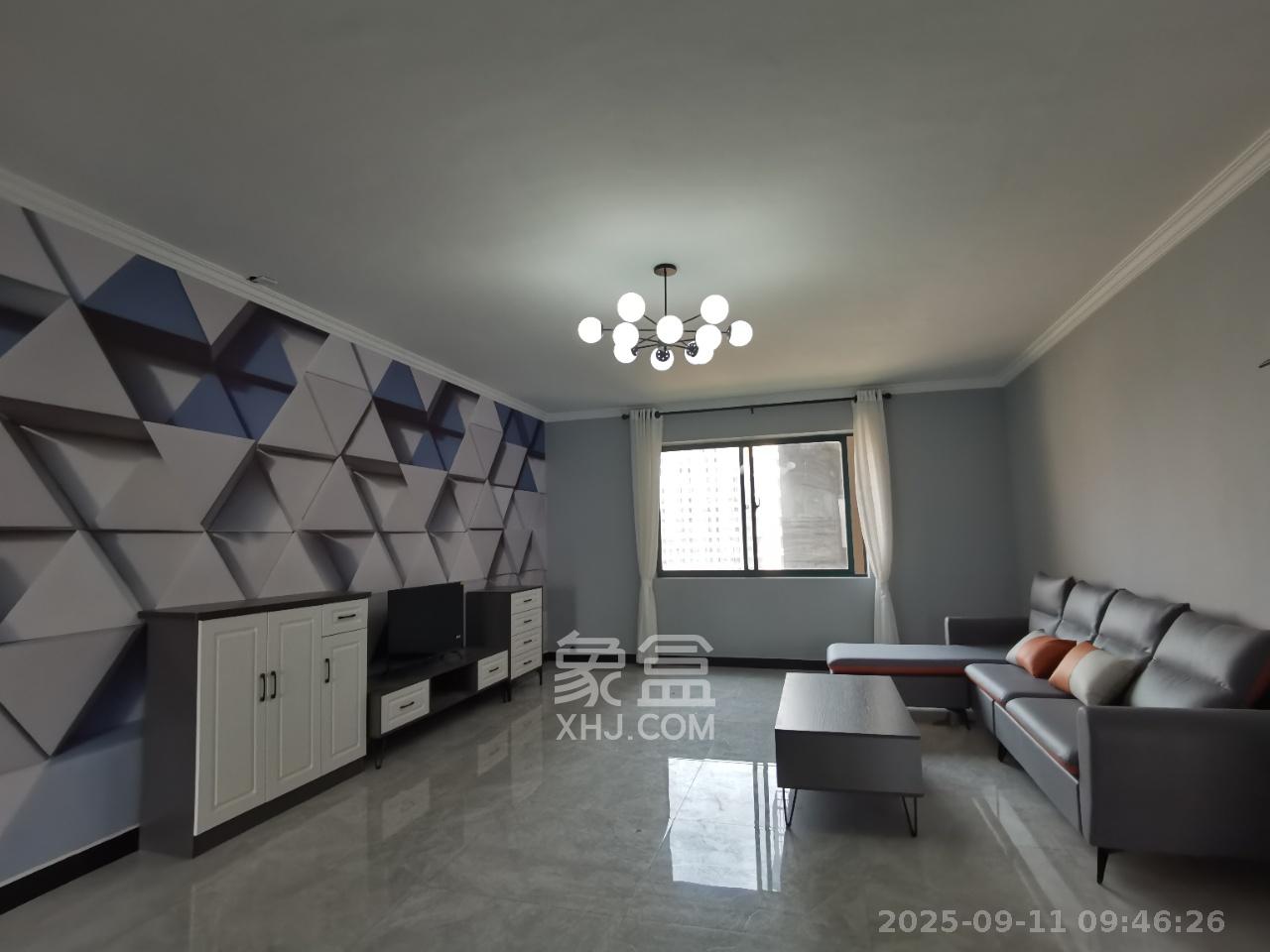 盛德碧瑞庭  3室2厅2卫    2400.0元/月室内图