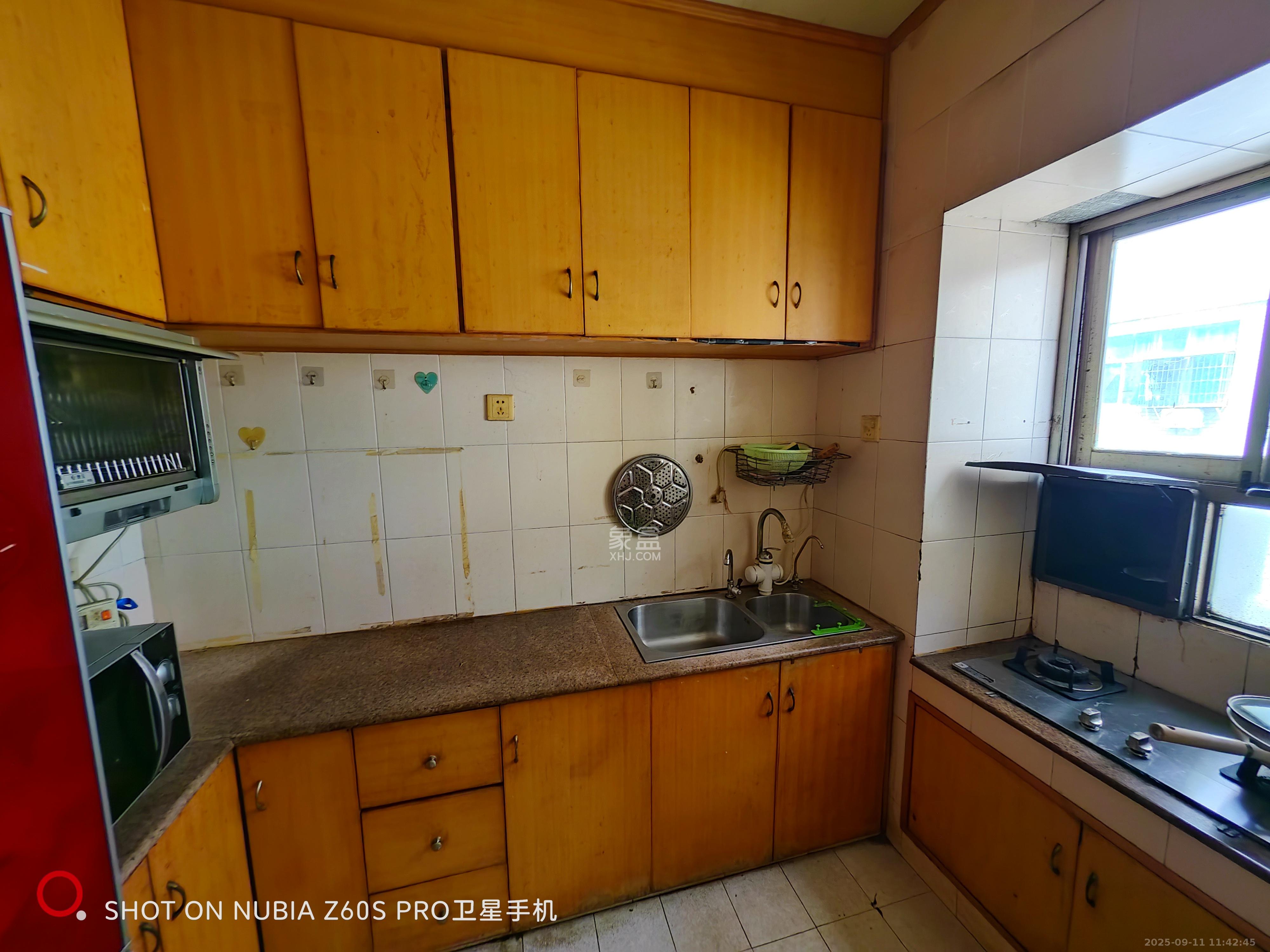 老建行宿舍（黄泥坑附218号）  2室1厅1卫    1500.0元/月室内图