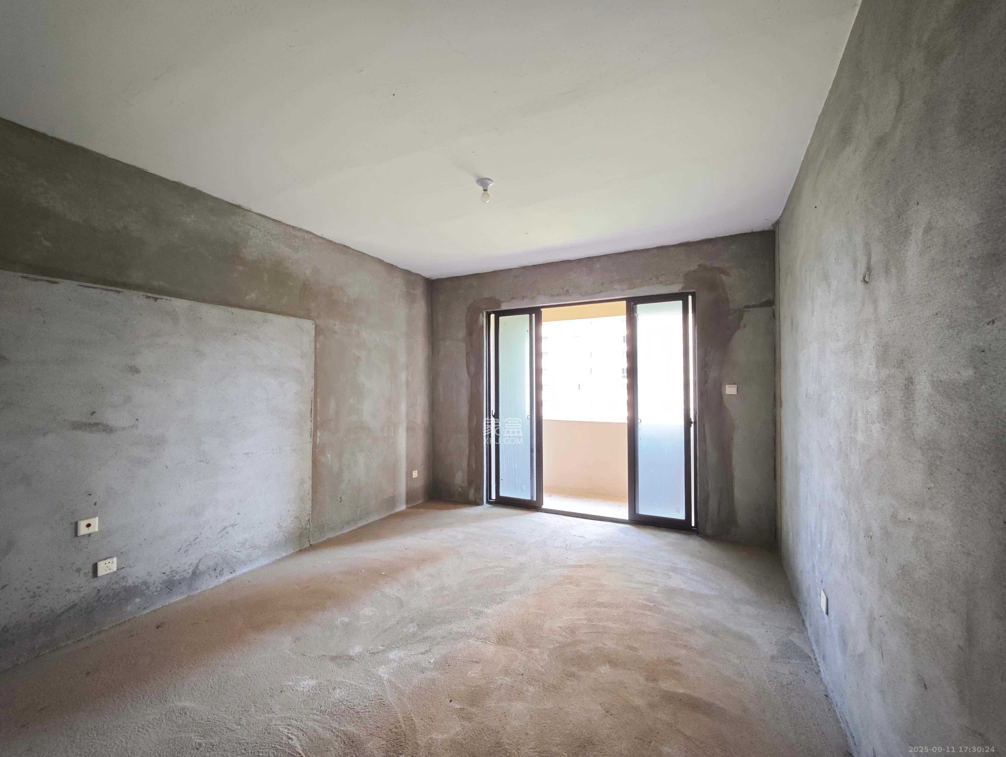 湘水郡(兴旺小爱同学)  4室2厅2卫    78.0万 湘水郡(兴旺小爱同学)  4室2厅2卫    78.0万卧室