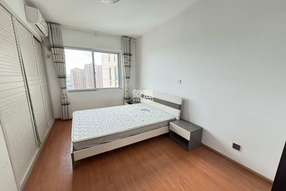 康馨佳园  3室2厅2卫    59.8万 康馨佳园  3室2厅2卫    59.8万室内图