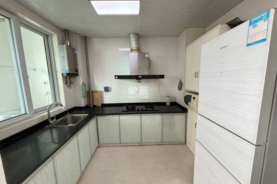 康馨佳园  3室2厅2卫    59.8万 康馨佳园  3室2厅2卫    59.8万室内图