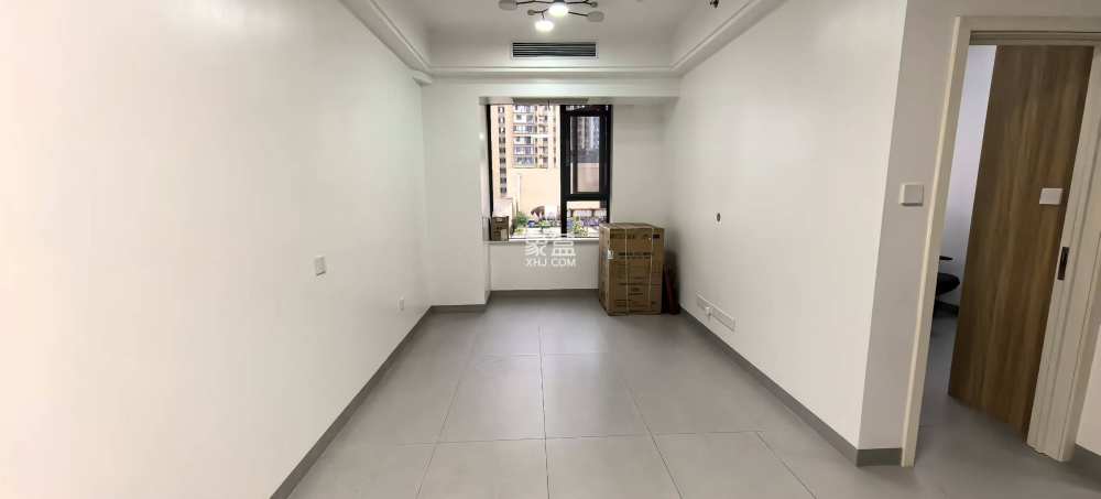 中建江湾壹号  2室2厅2卫    32.0万