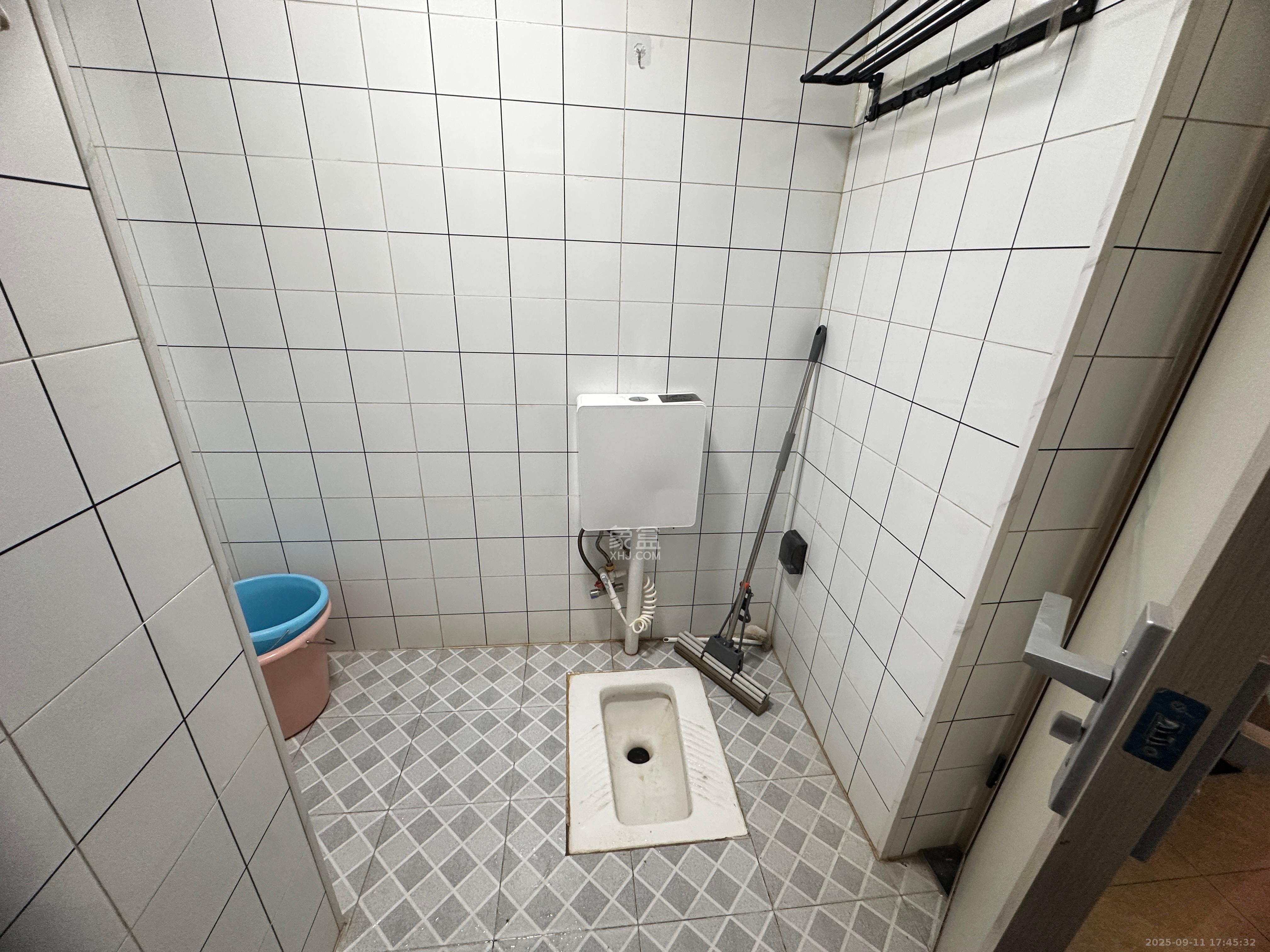 骏景豪庭  2室1厅1卫   1200.00元/月室内图
