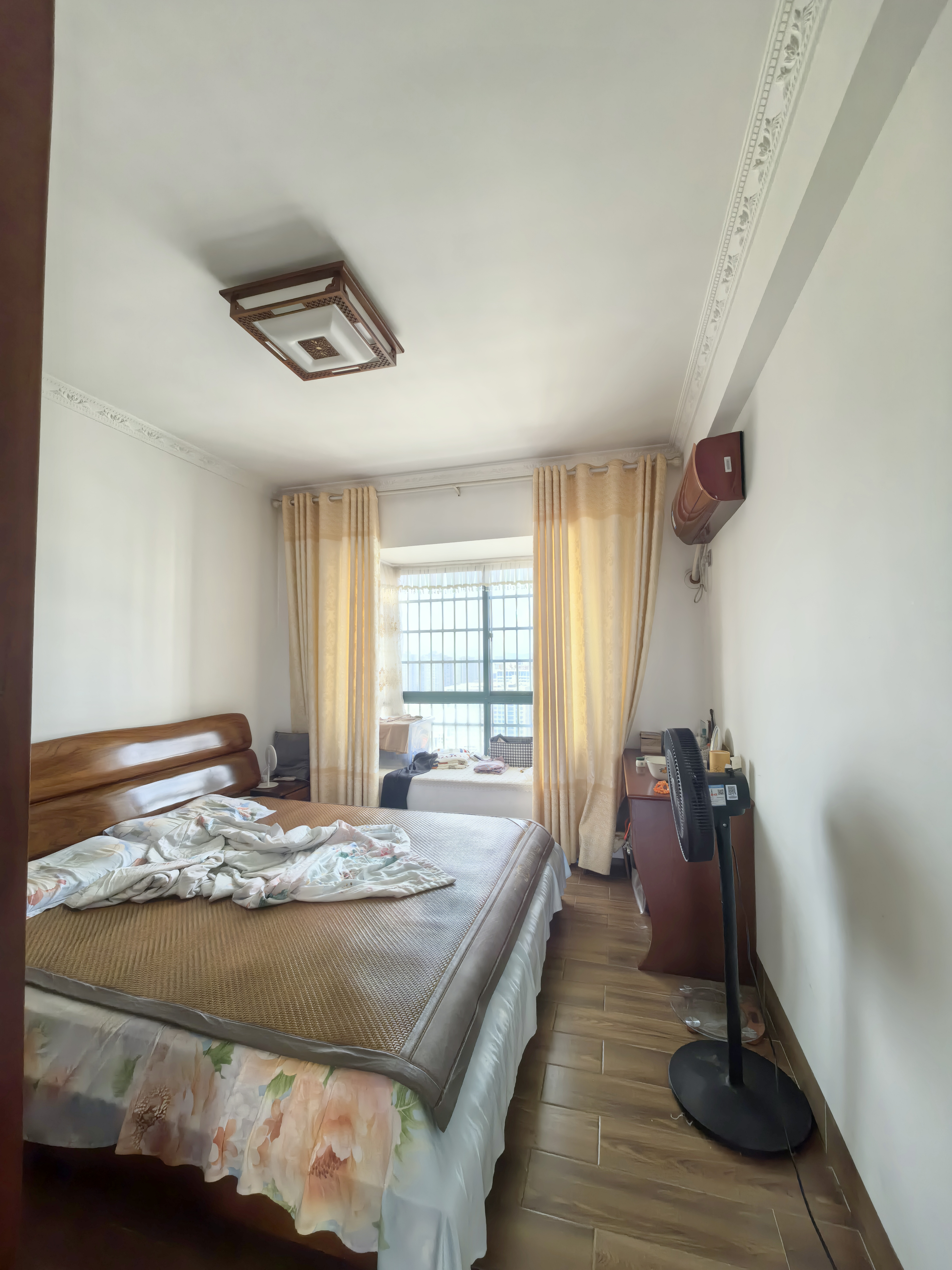 上尚城 5室2厅2卫 102.8万 上尚城 5室2厅2卫 102.8万客厅